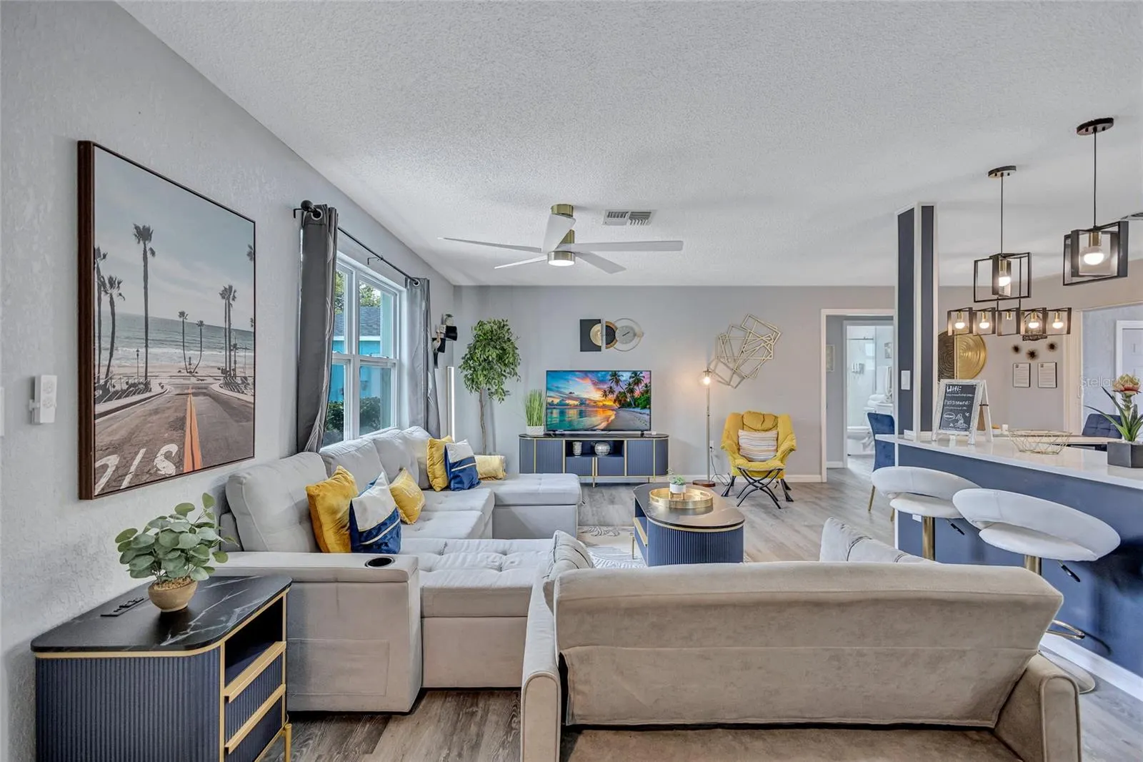 3405 POINSETTIA DR