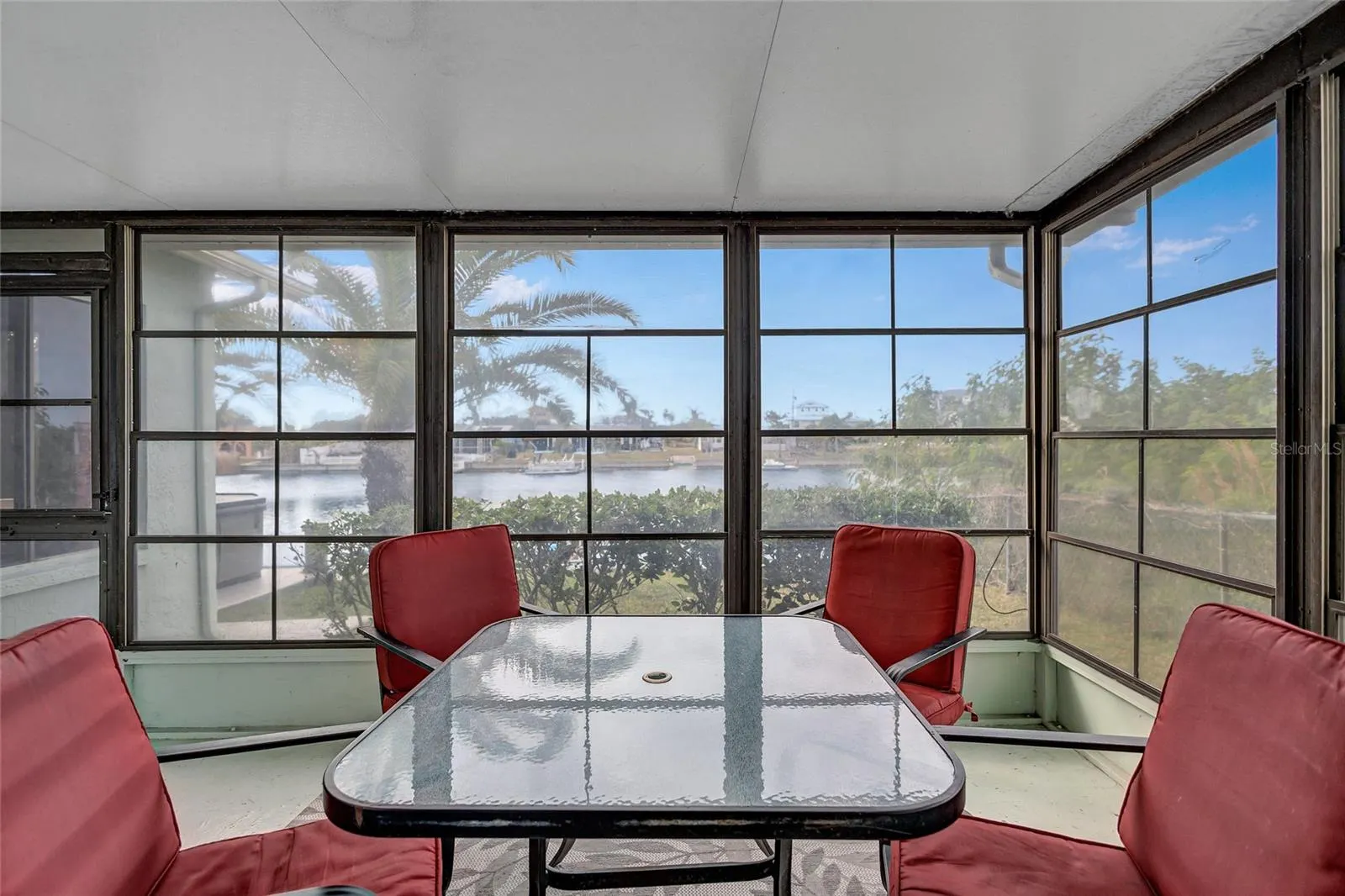 3405 POINSETTIA DR