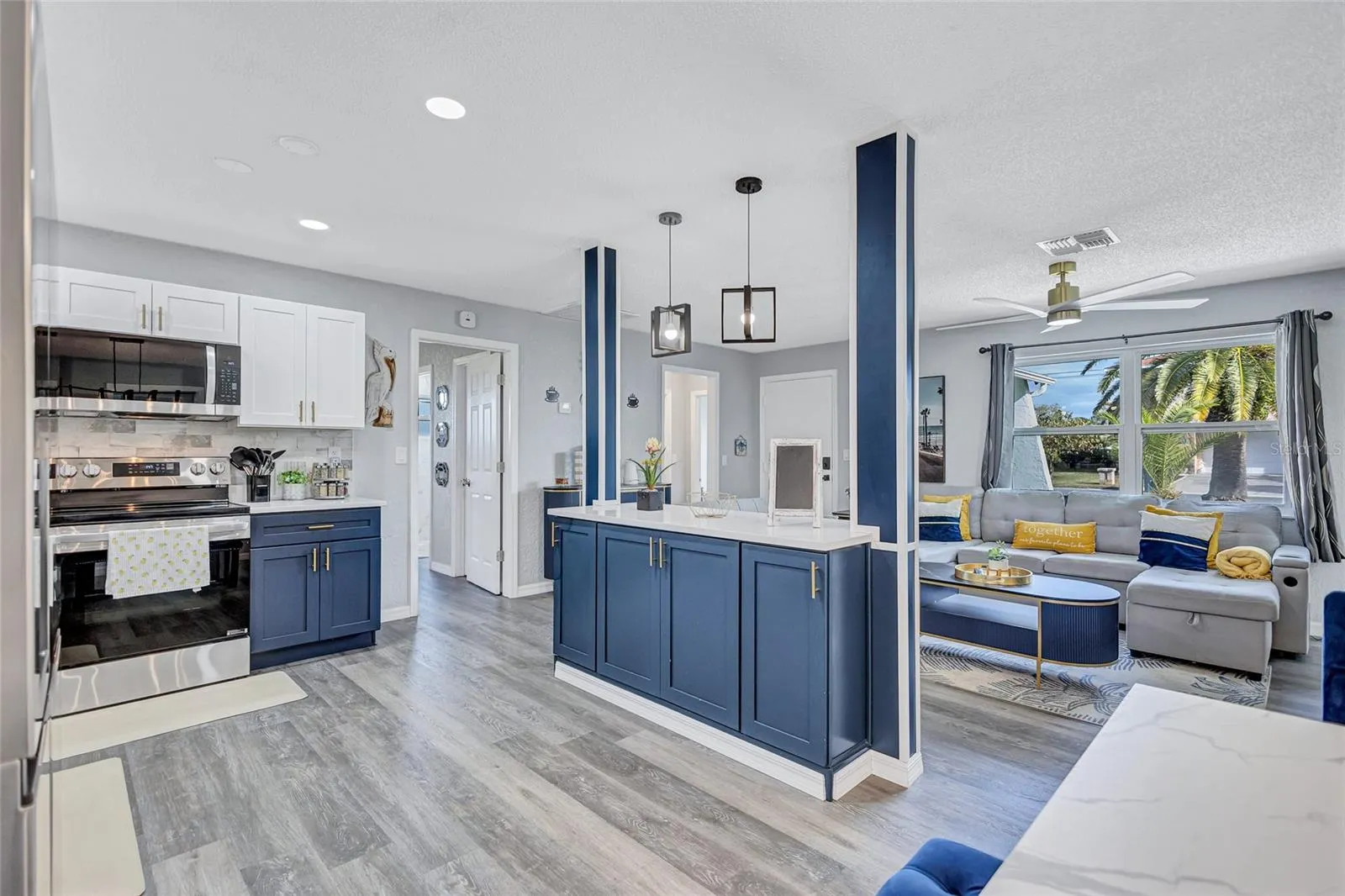 3405 POINSETTIA DR
