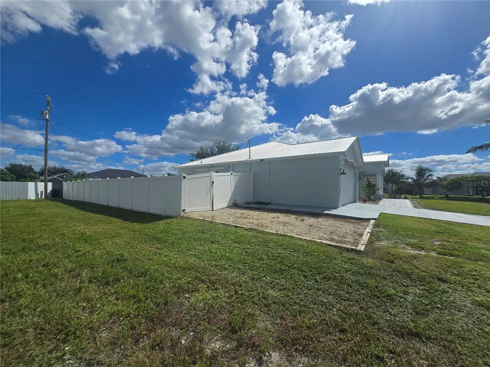 119 NW 3RD PL