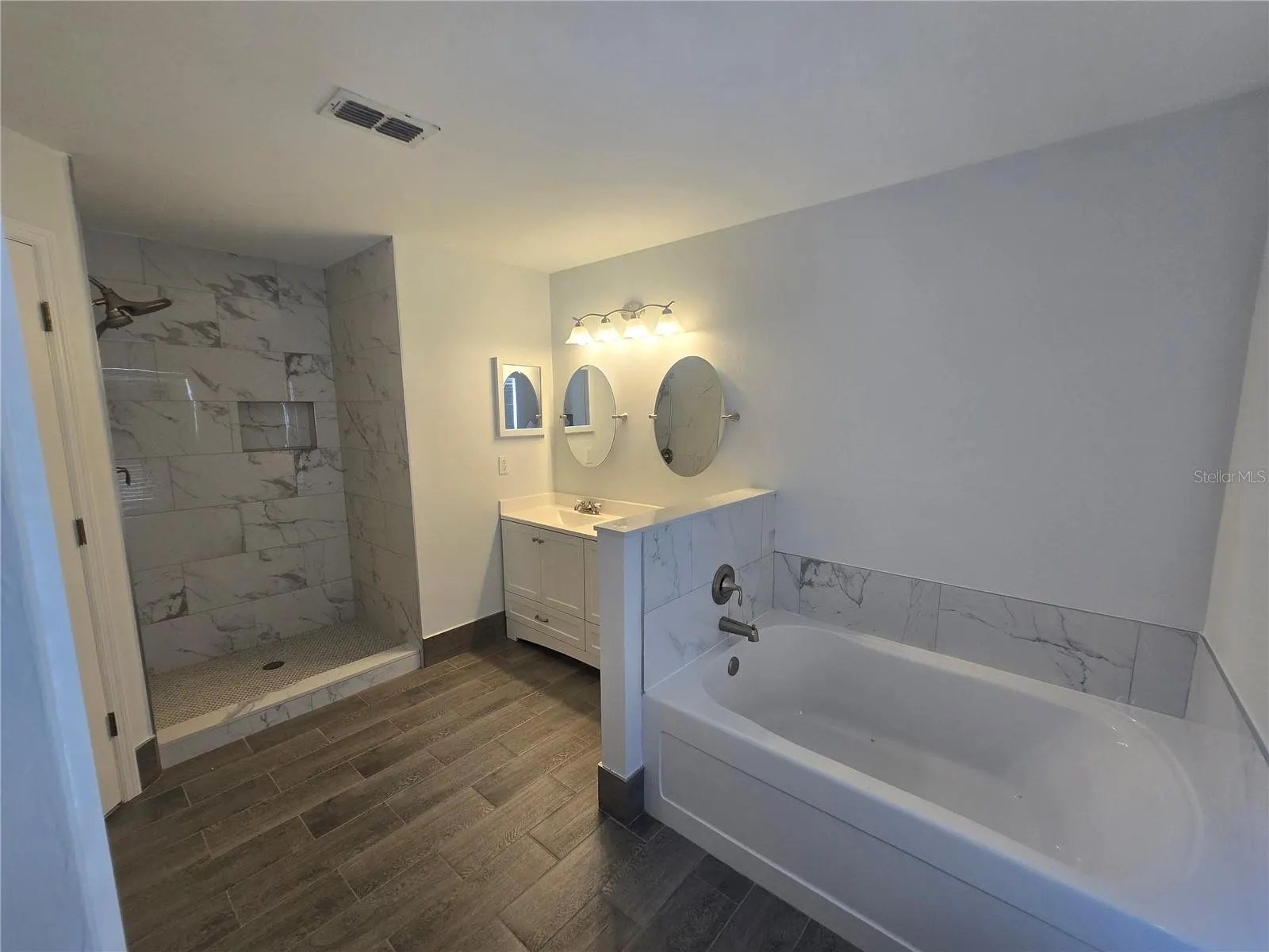 119 NW 3RD PL