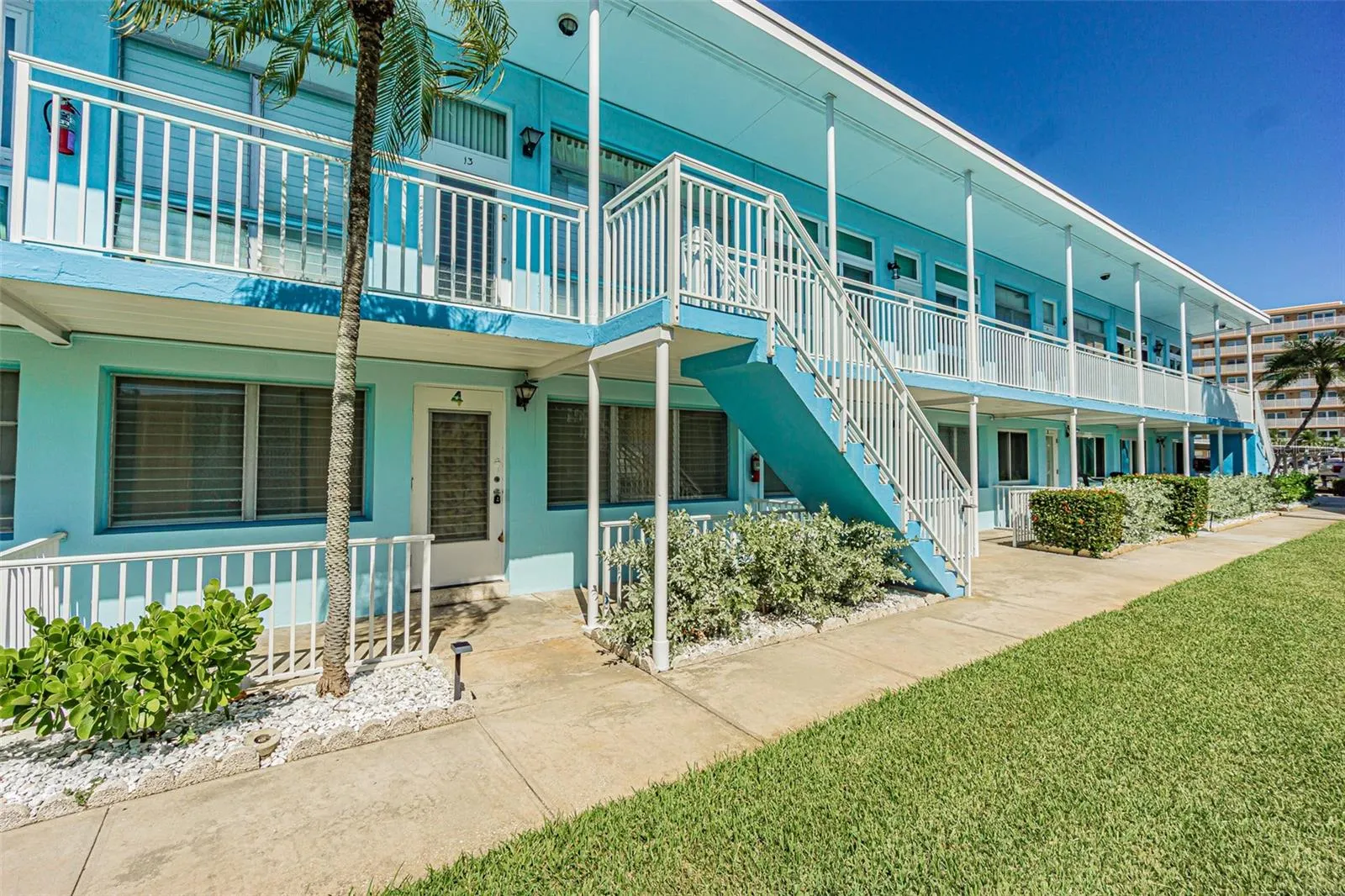 1834 SHORE DR S #4 #4