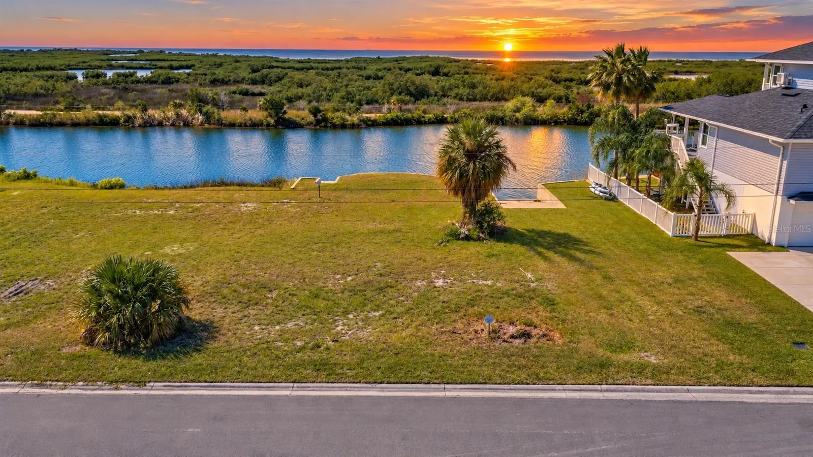 3335 TURKS CAP DR