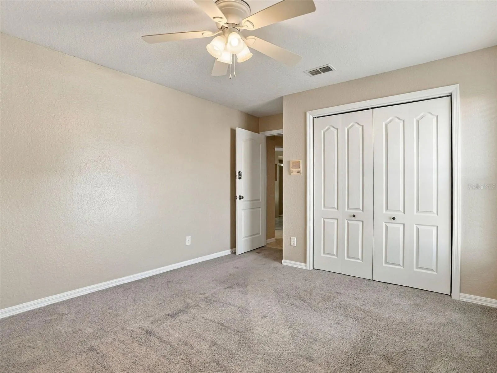 8175 WINDING OAK LN