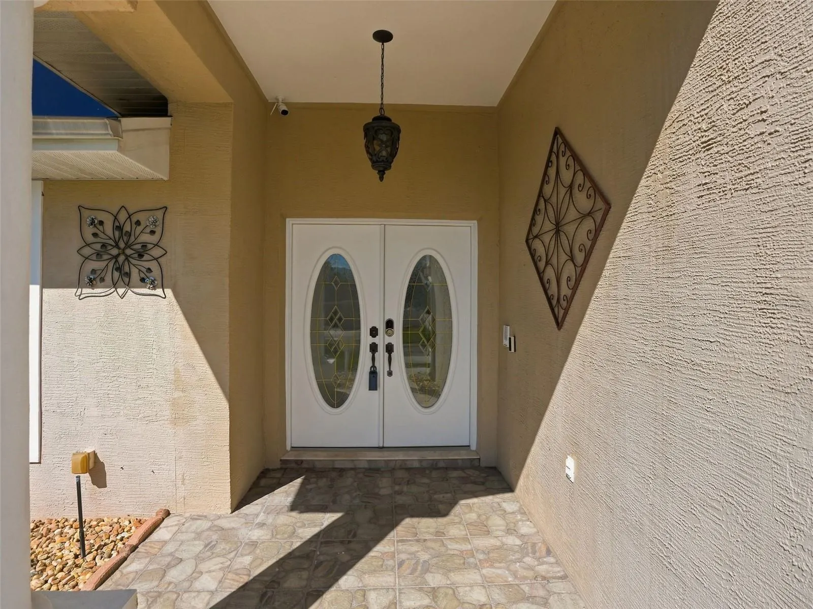 8175 WINDING OAK LN