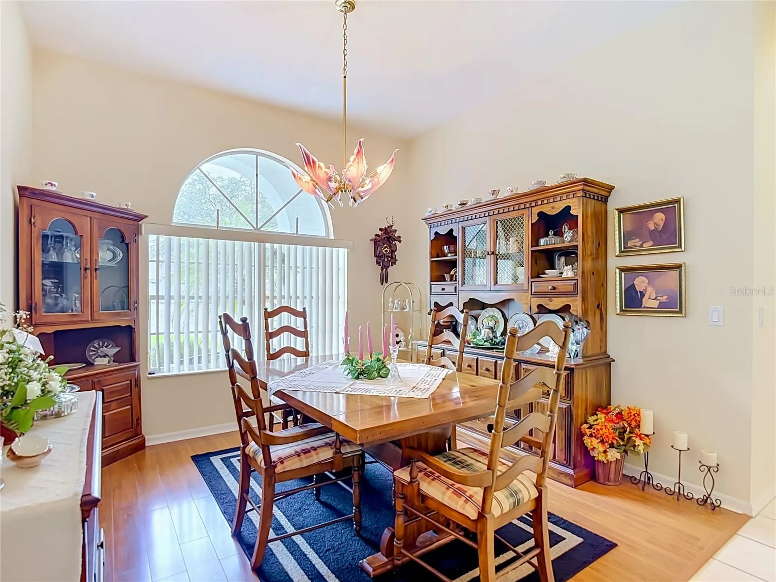 10033 FOUNTAIN COURT