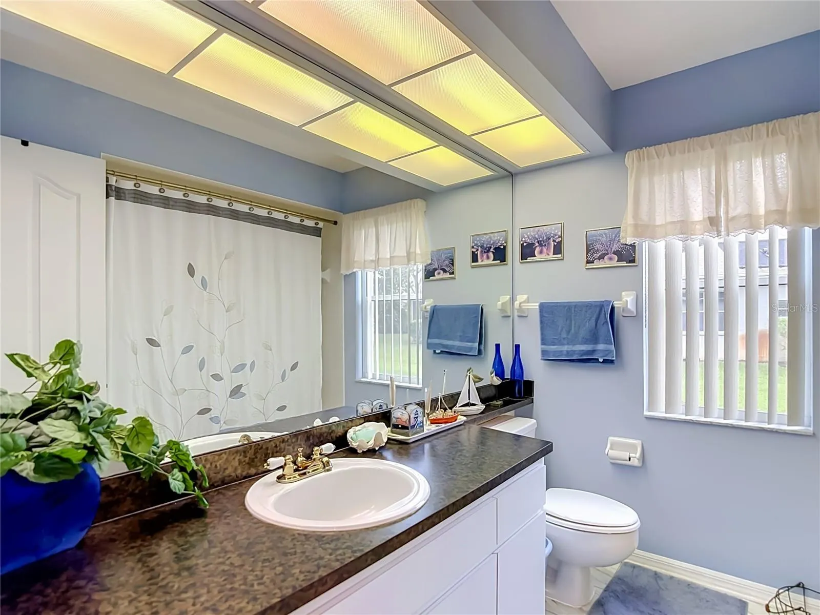 10033 FOUNTAIN COURT