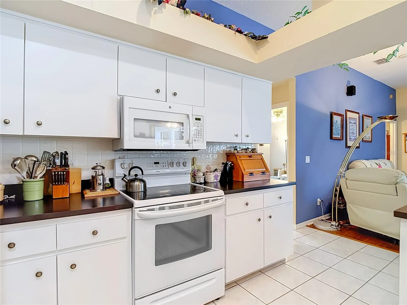 10033 FOUNTAIN COURT