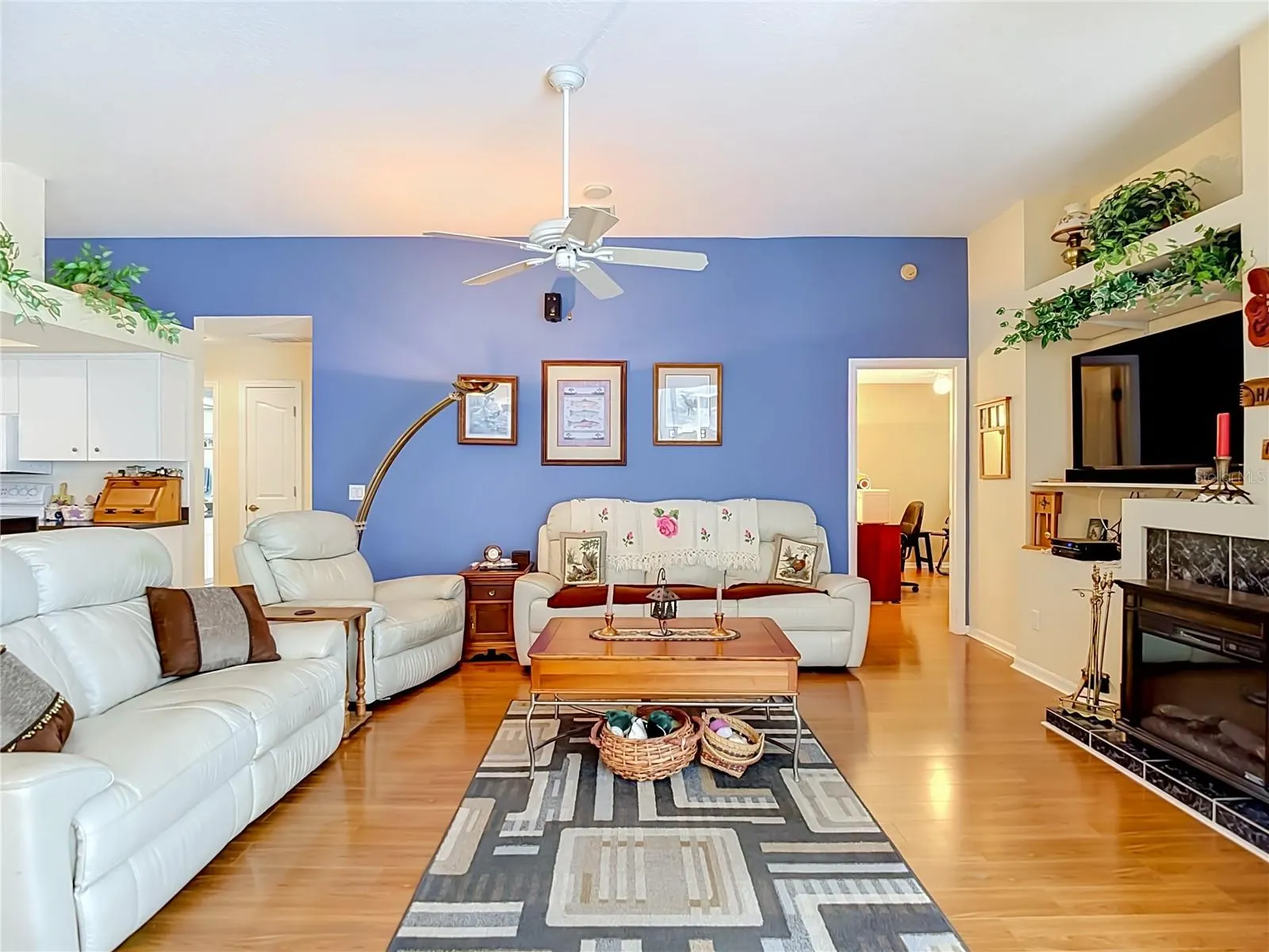 10033 FOUNTAIN COURT