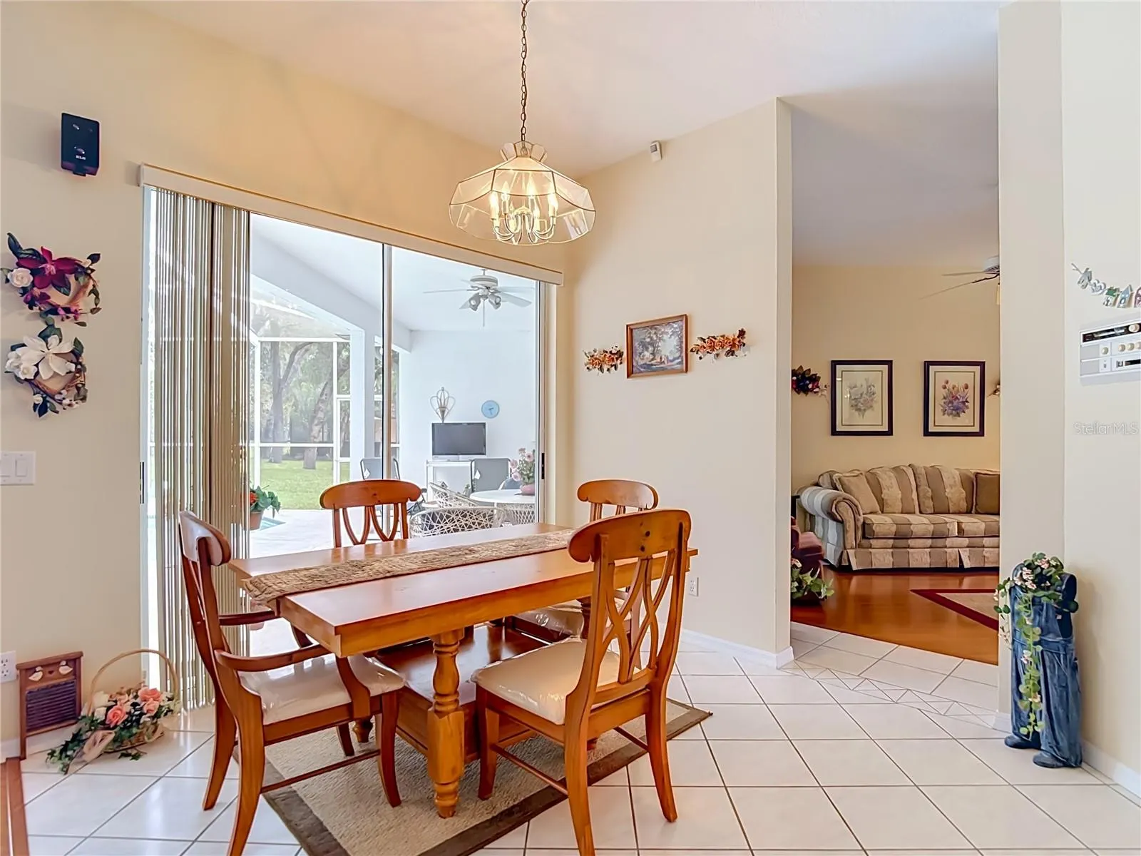 10033 FOUNTAIN COURT