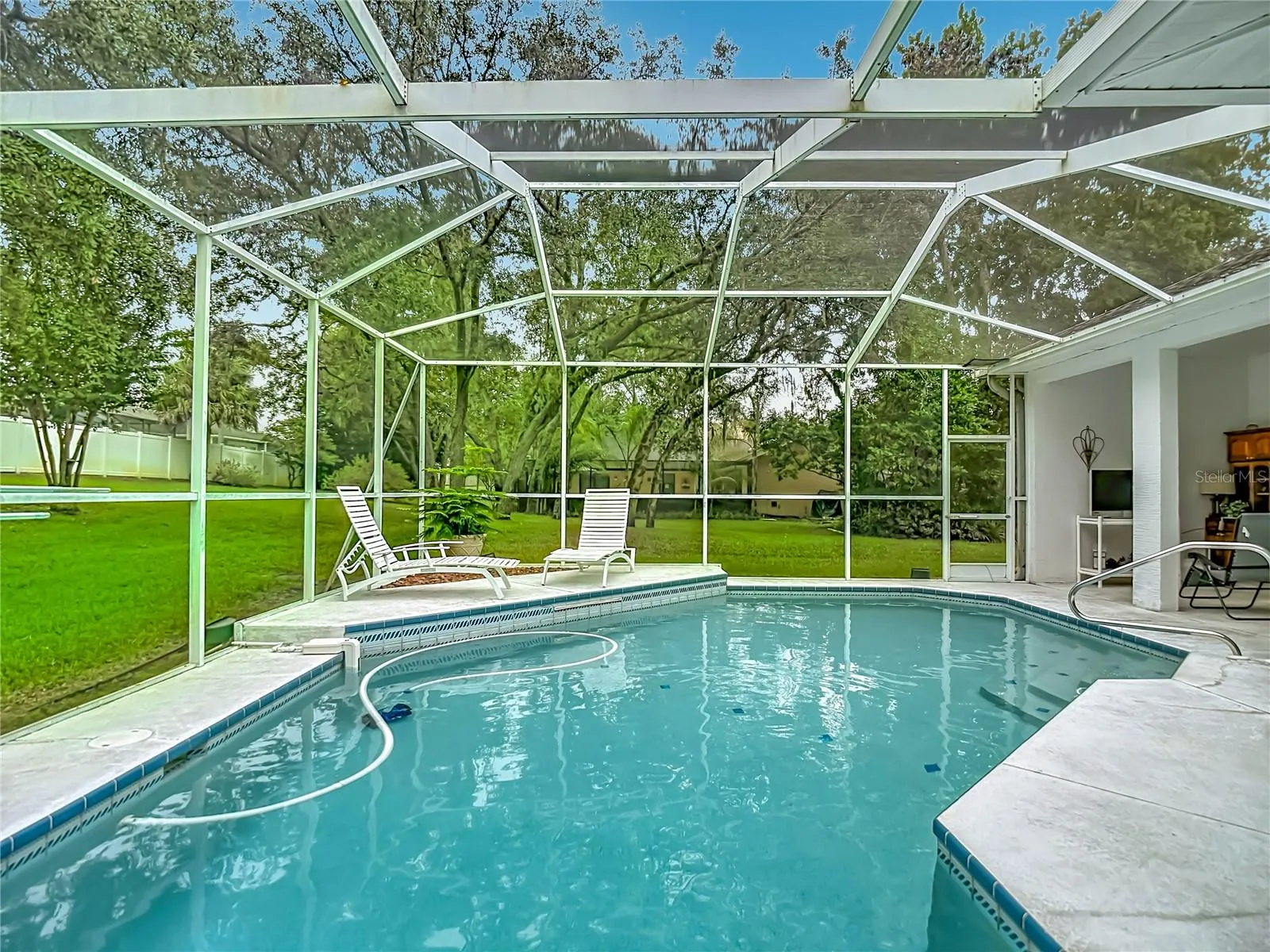 10033 FOUNTAIN COURT