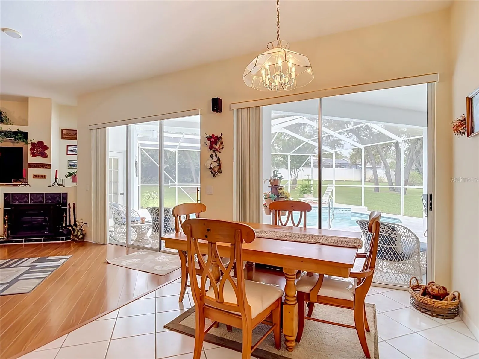 10033 FOUNTAIN COURT