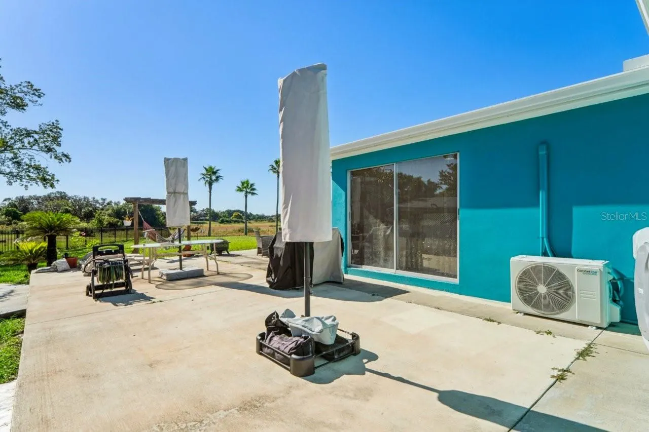 1044 SAVOY CT