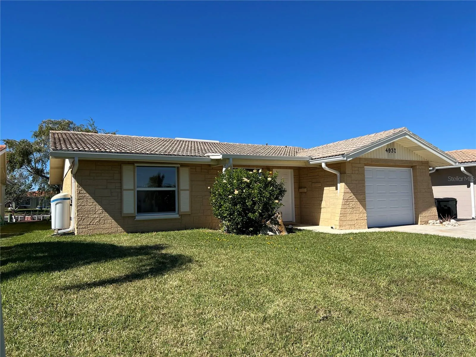 4937 DORY DR