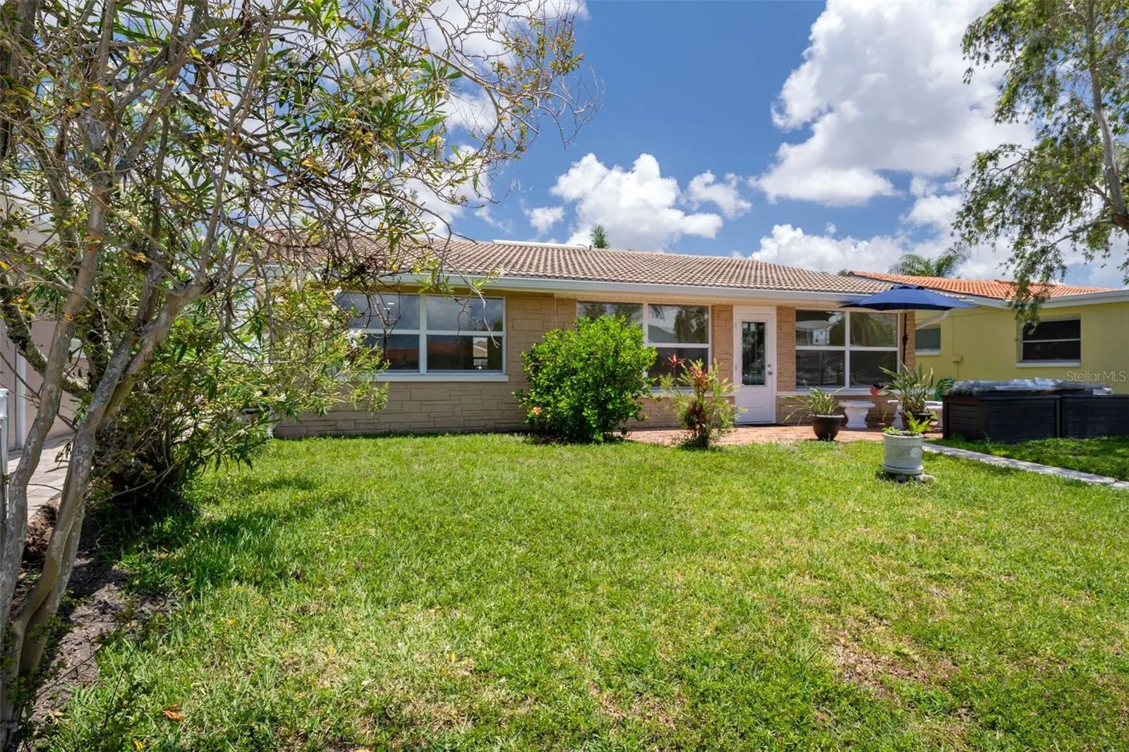 4937 DORY DR