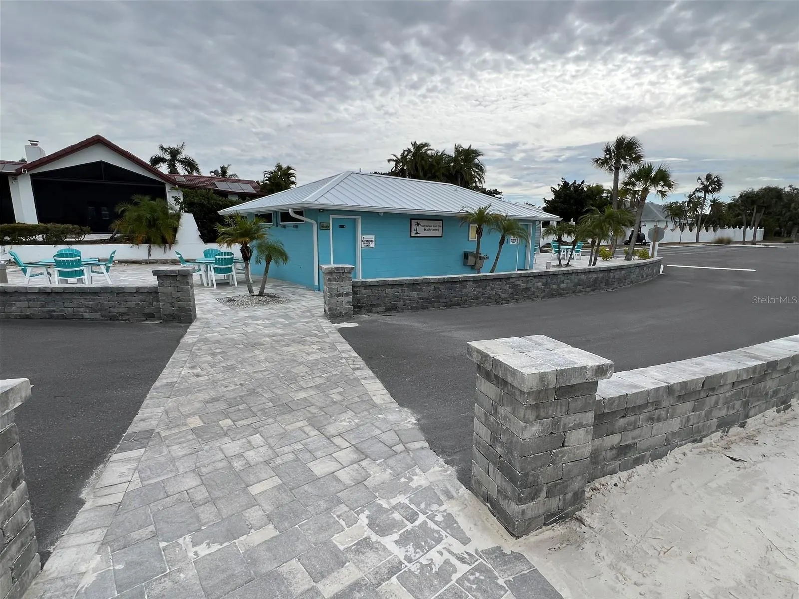 4937 DORY DR