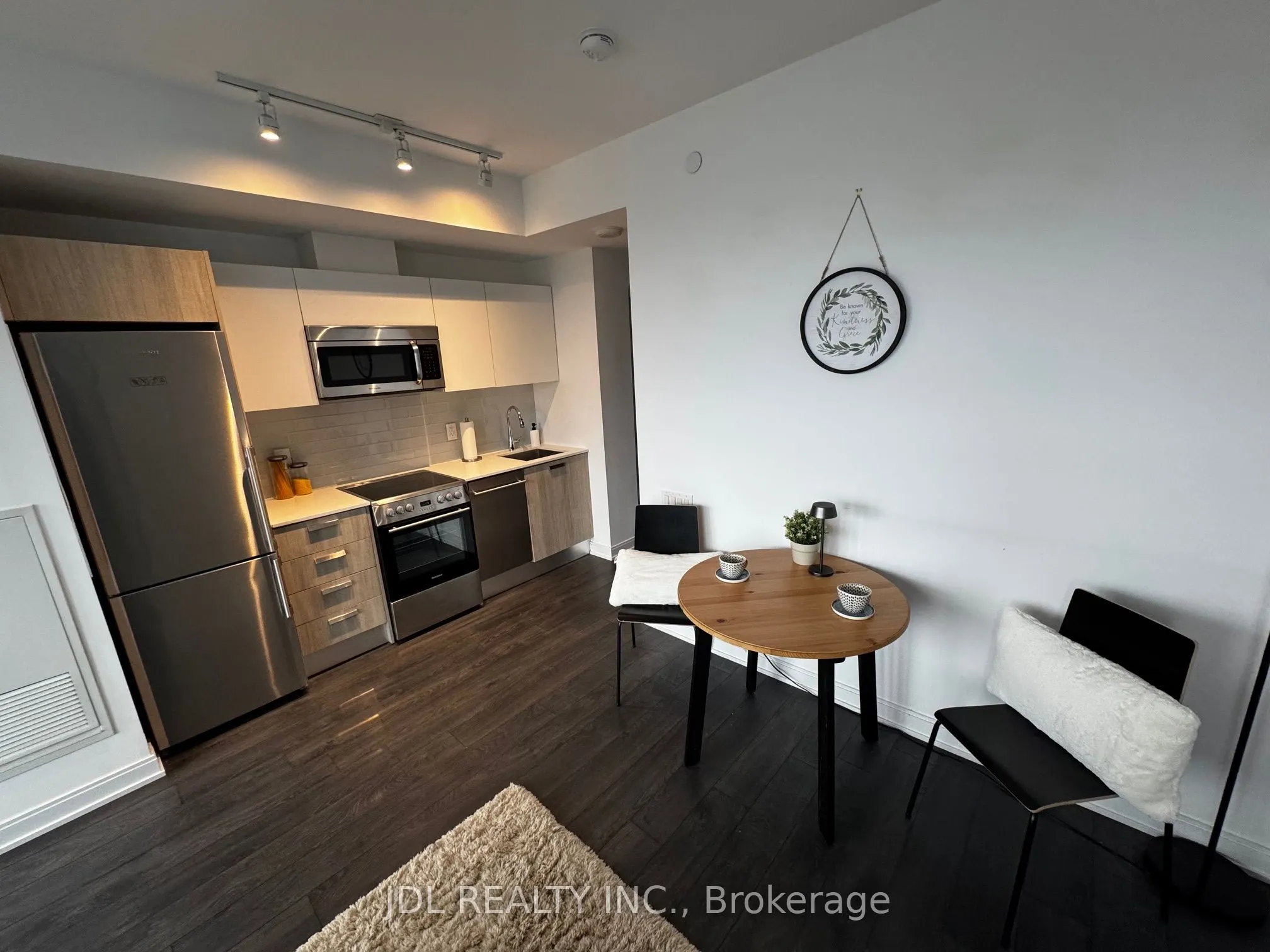 42 Charles Street E, #4107