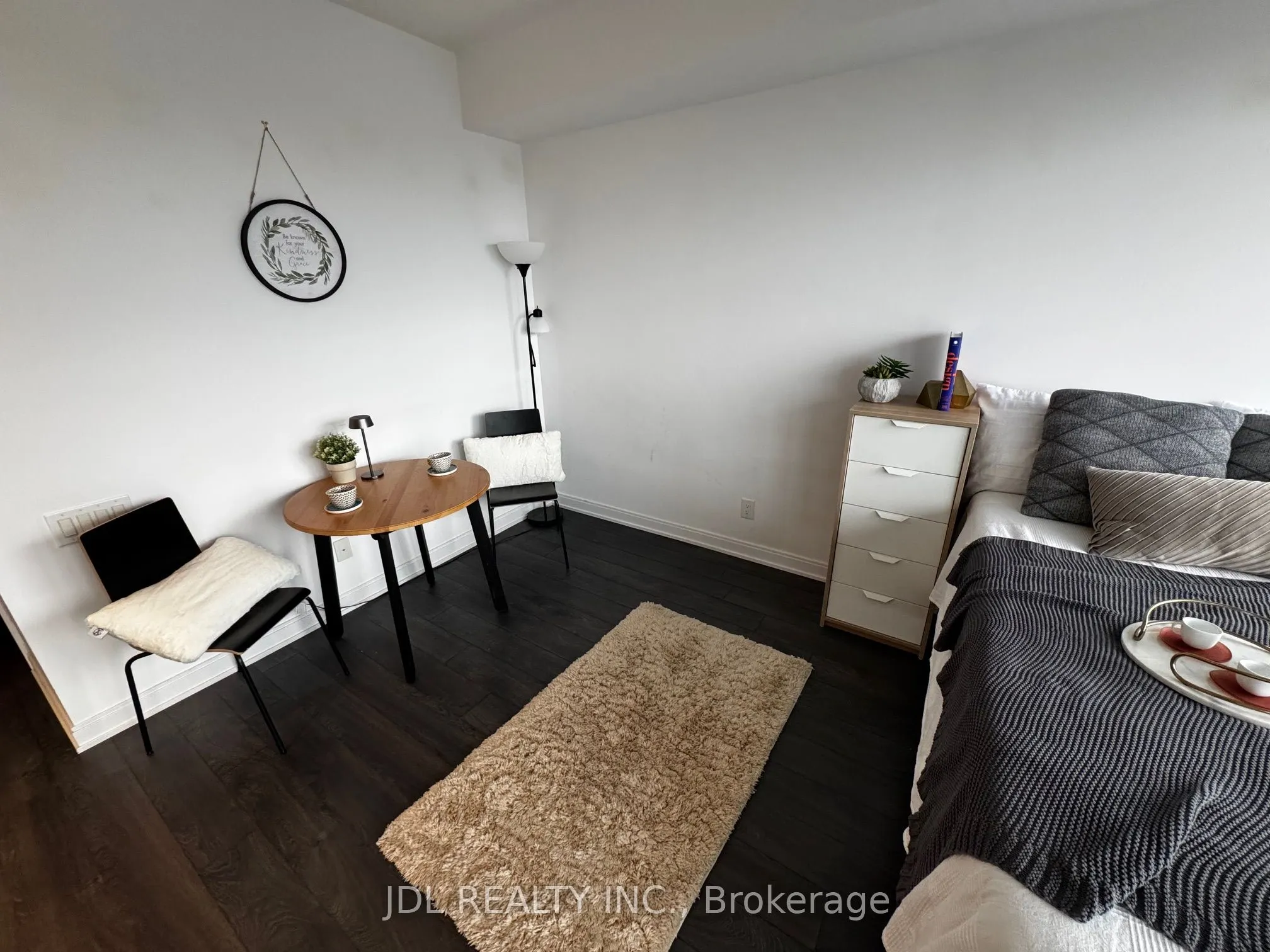 42 Charles Street E, #4107