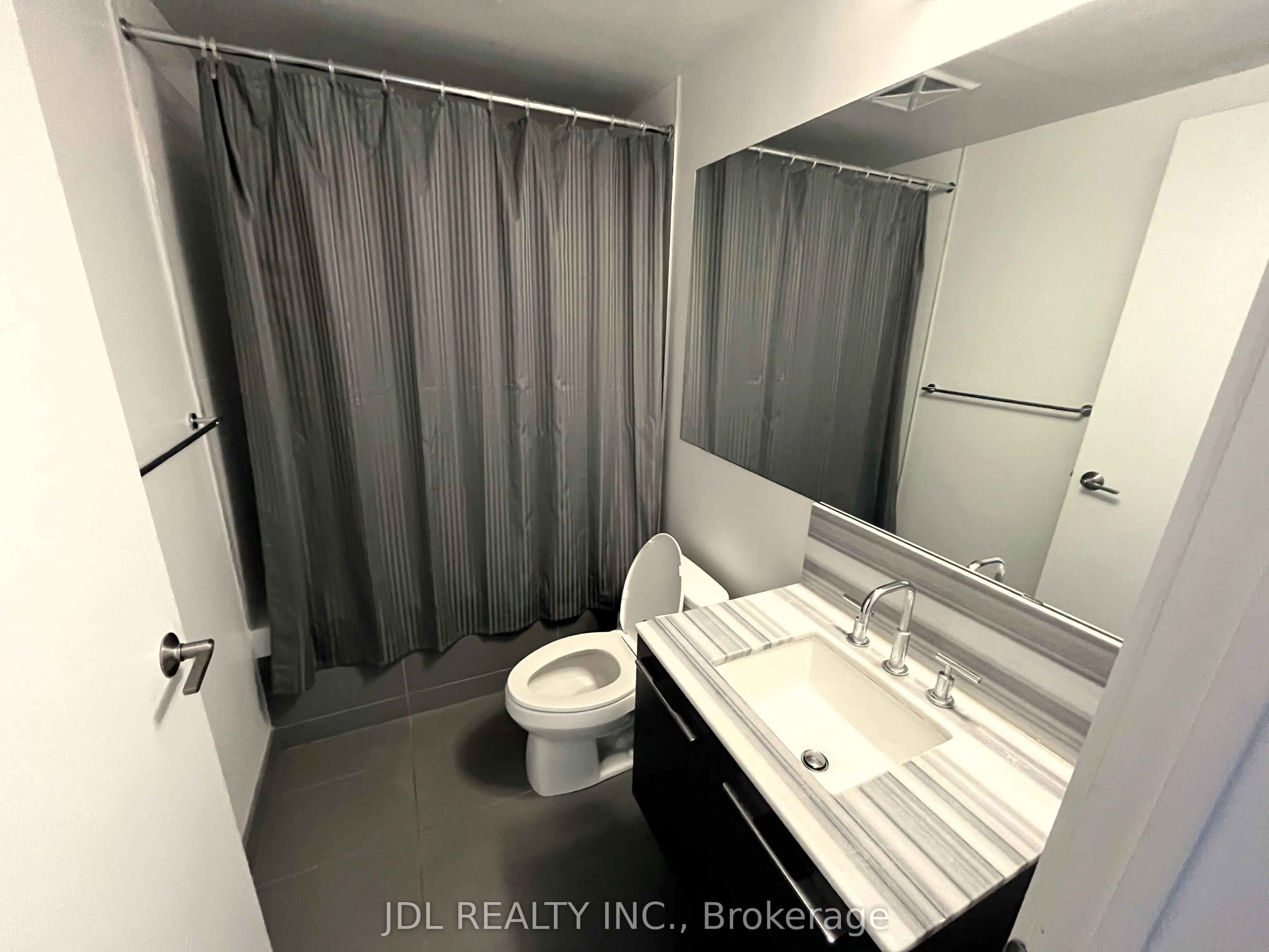 42 Charles Street E, #4107