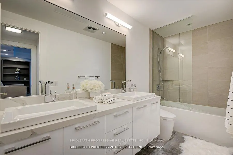 3 Southvale Drive, #401