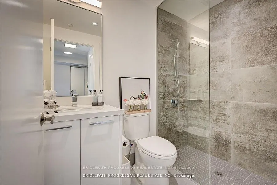 3 Southvale Drive, #401