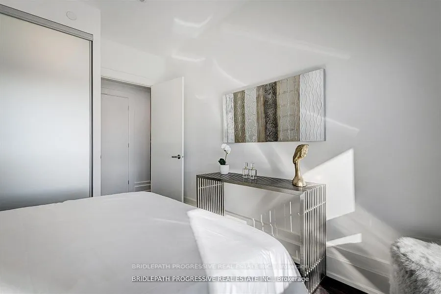 3 Southvale Drive, #401