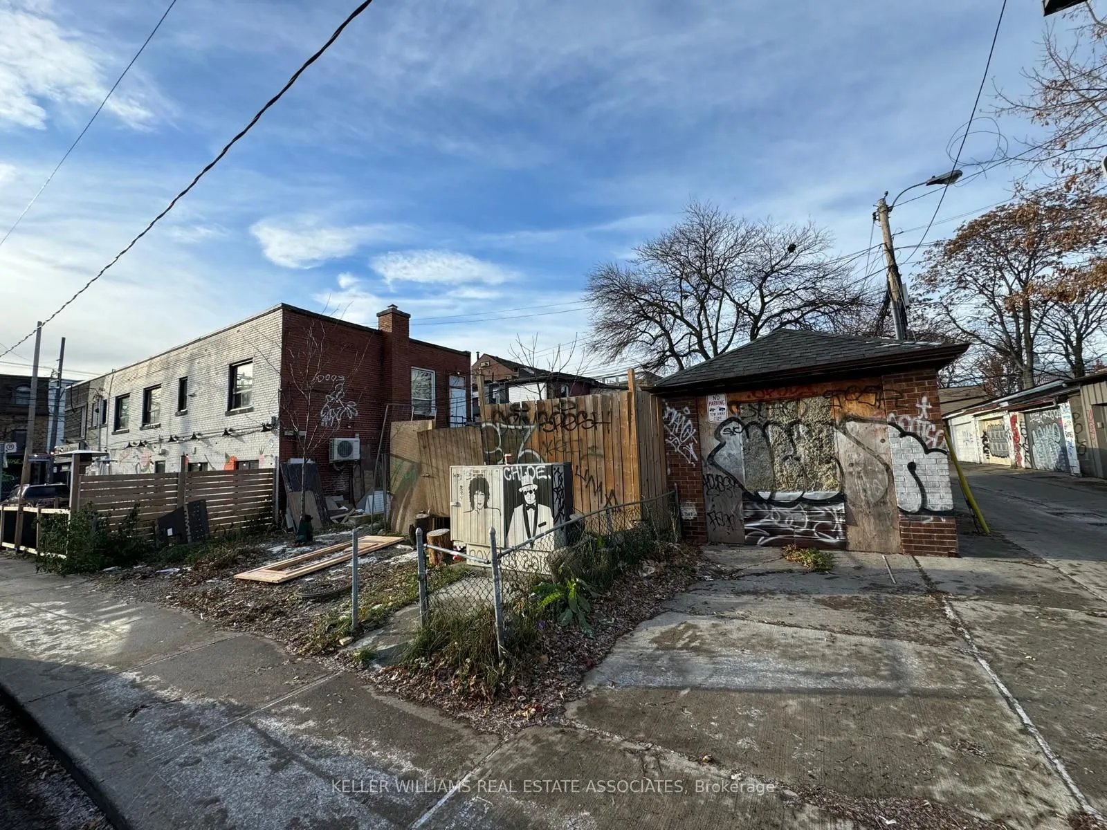 6 Markham Street, #(rear)