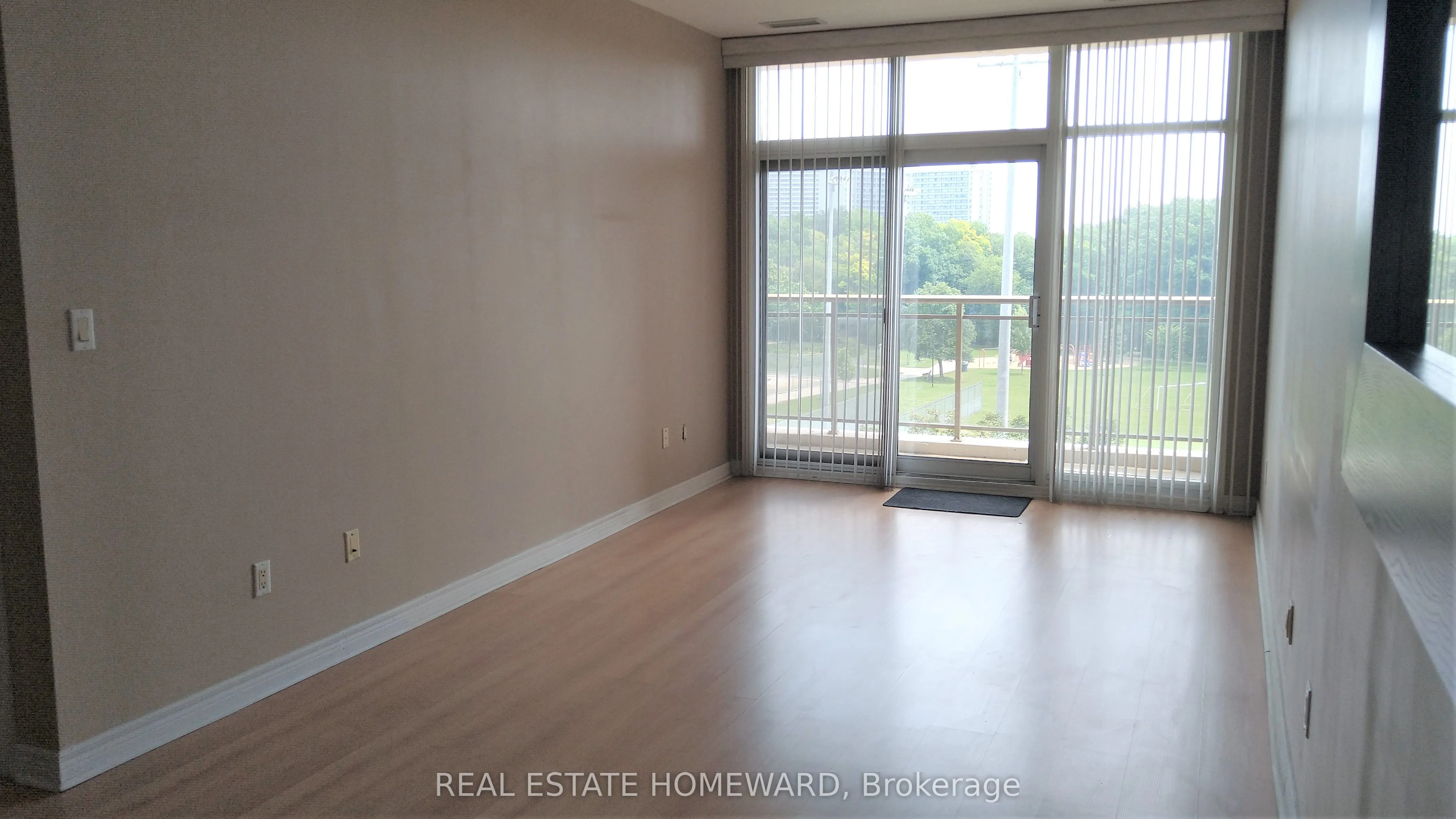 1 Leaside Park Drive, #417