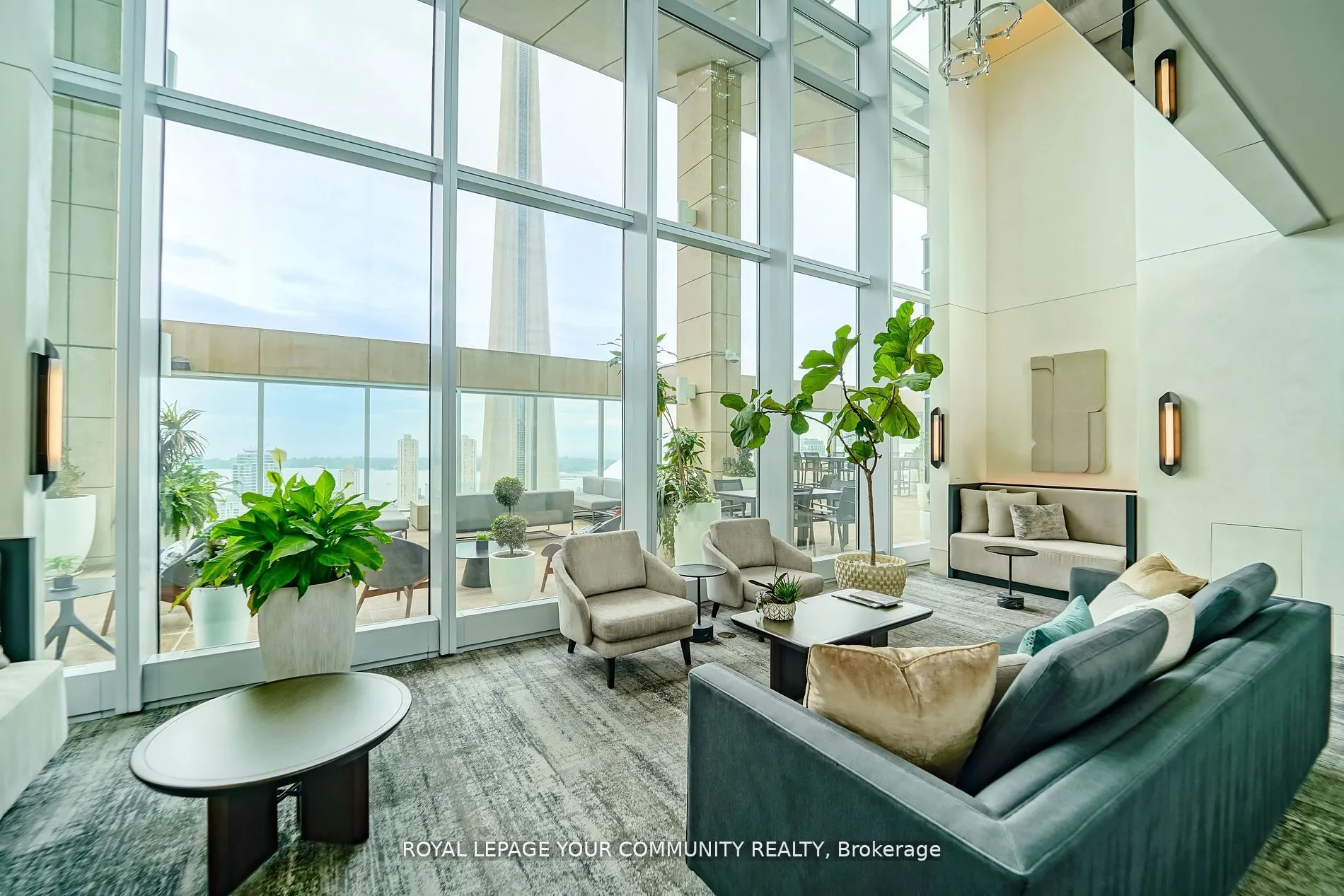 183 Wellington Street W, #3903