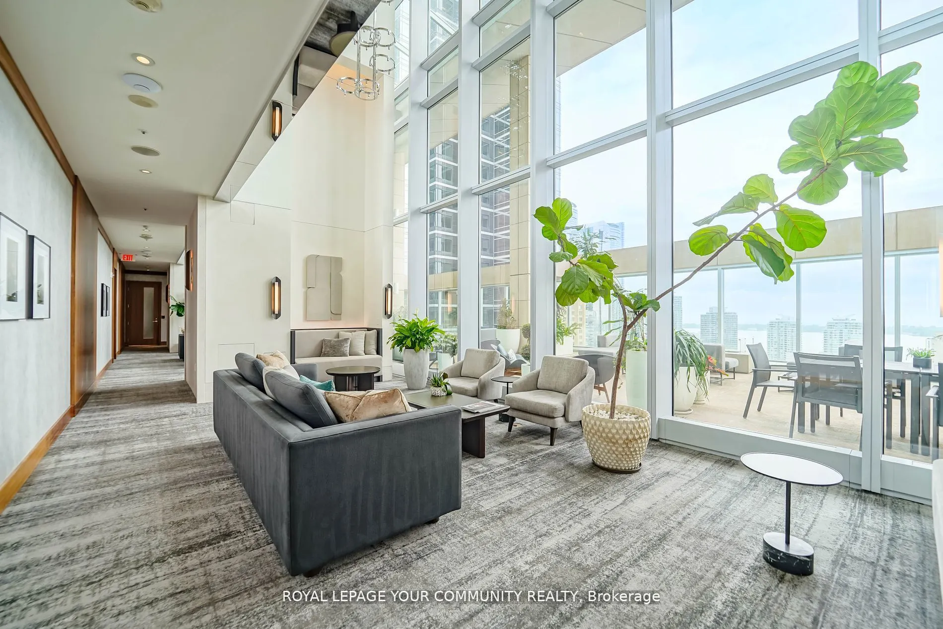 183 Wellington Street W, #3903