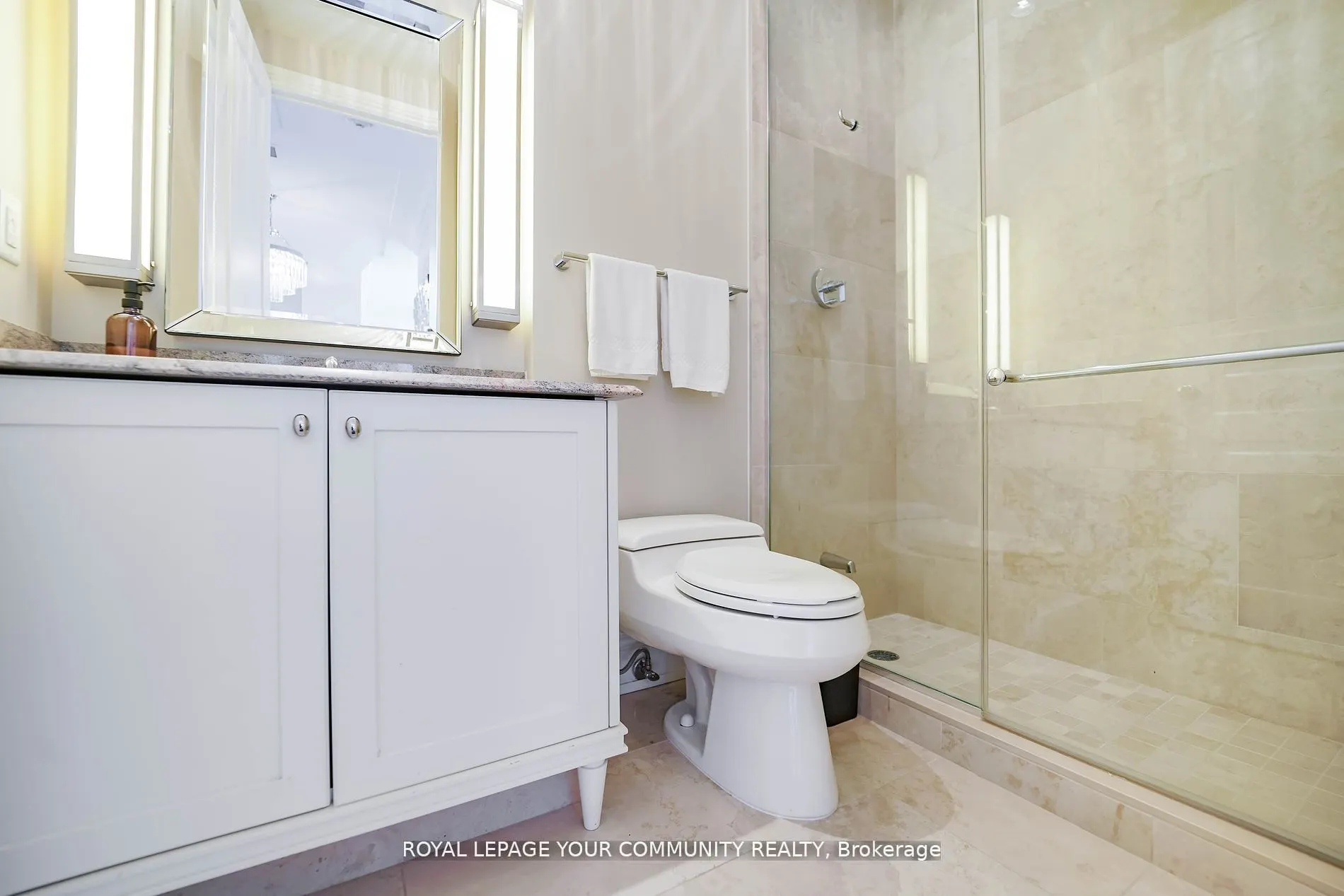 183 Wellington Street W, #3903