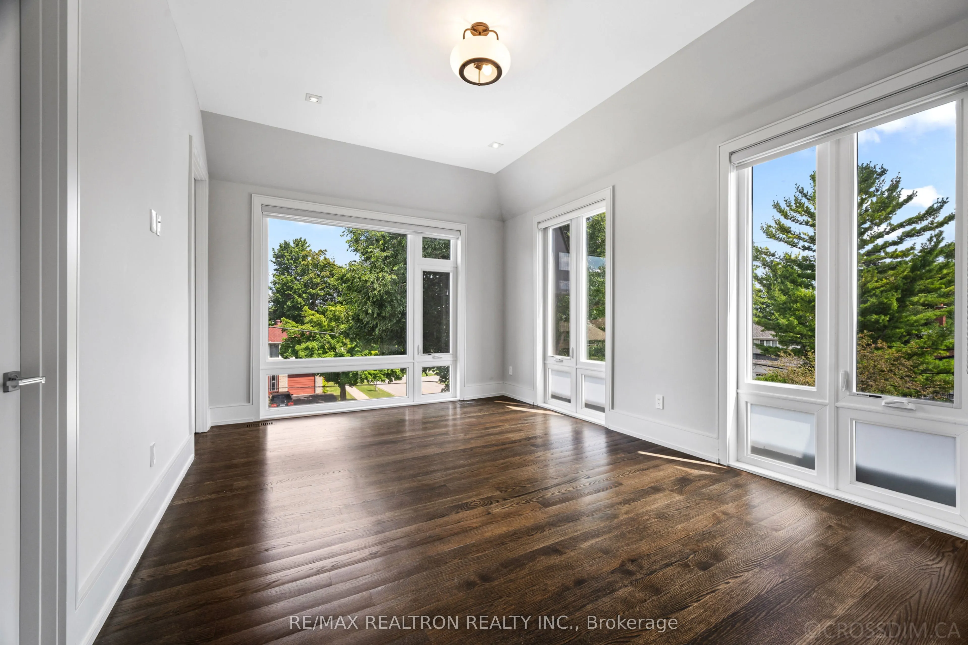 225 Northwood Drive