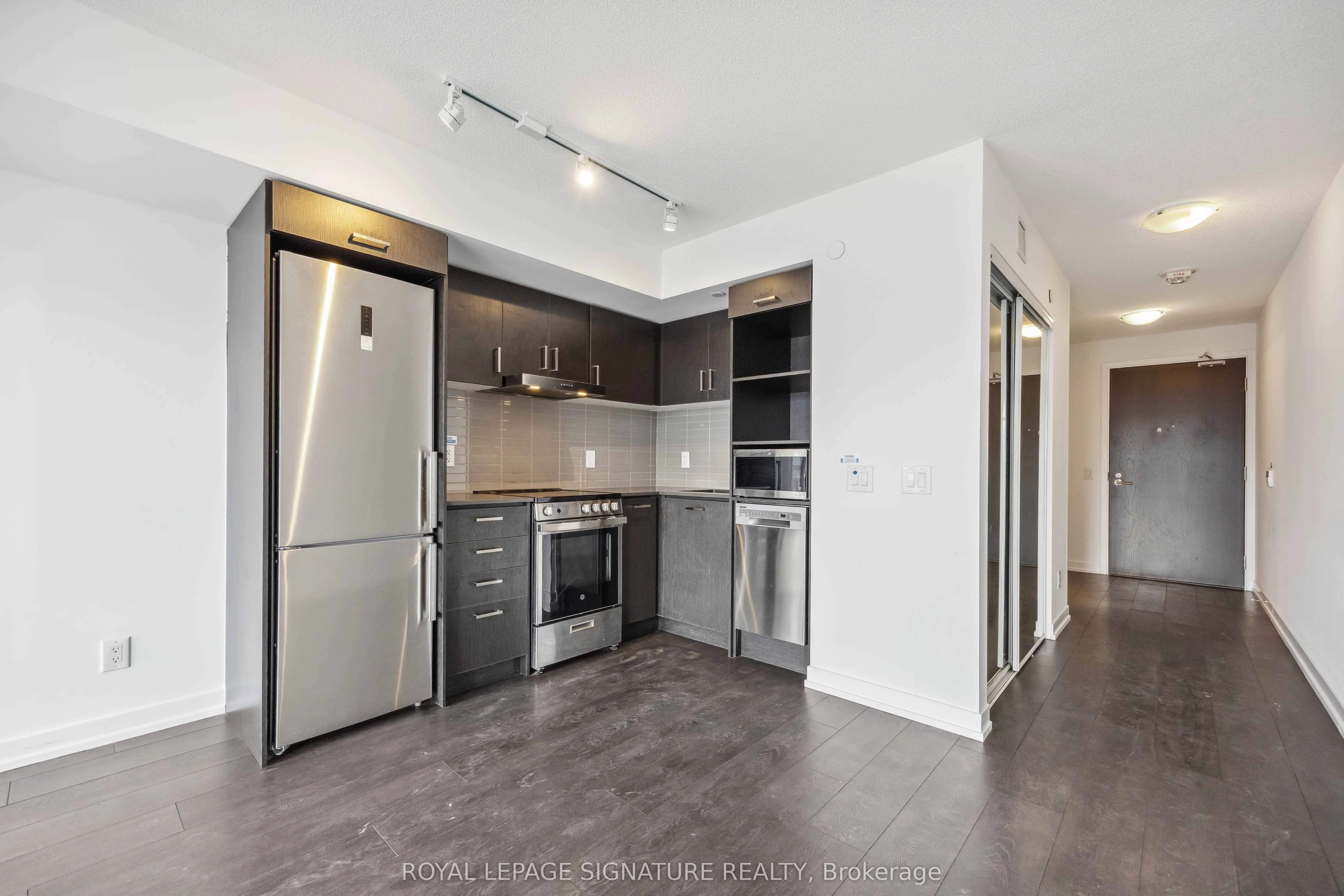 219 Dundas Street E, #2102