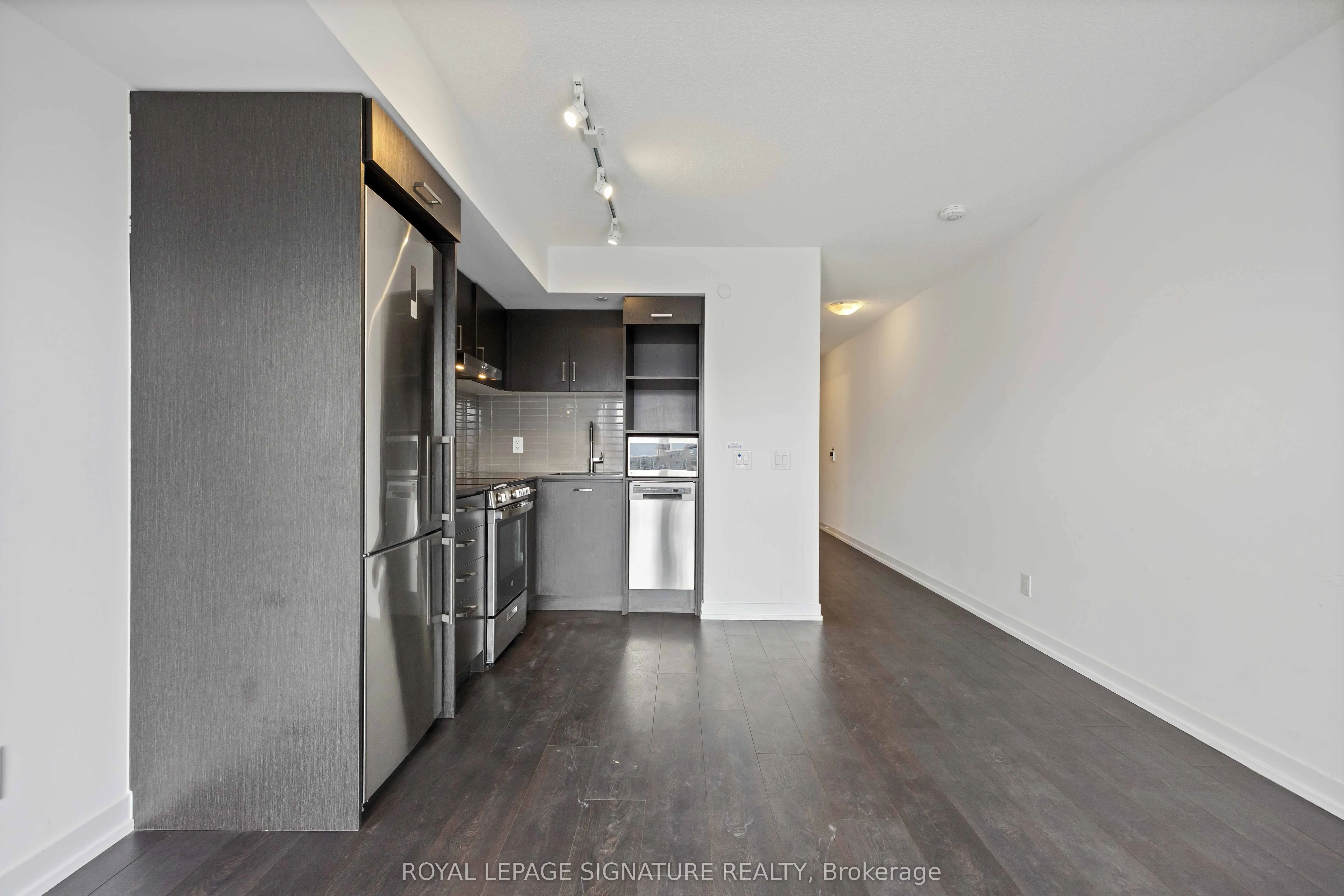 219 Dundas Street E, #2102