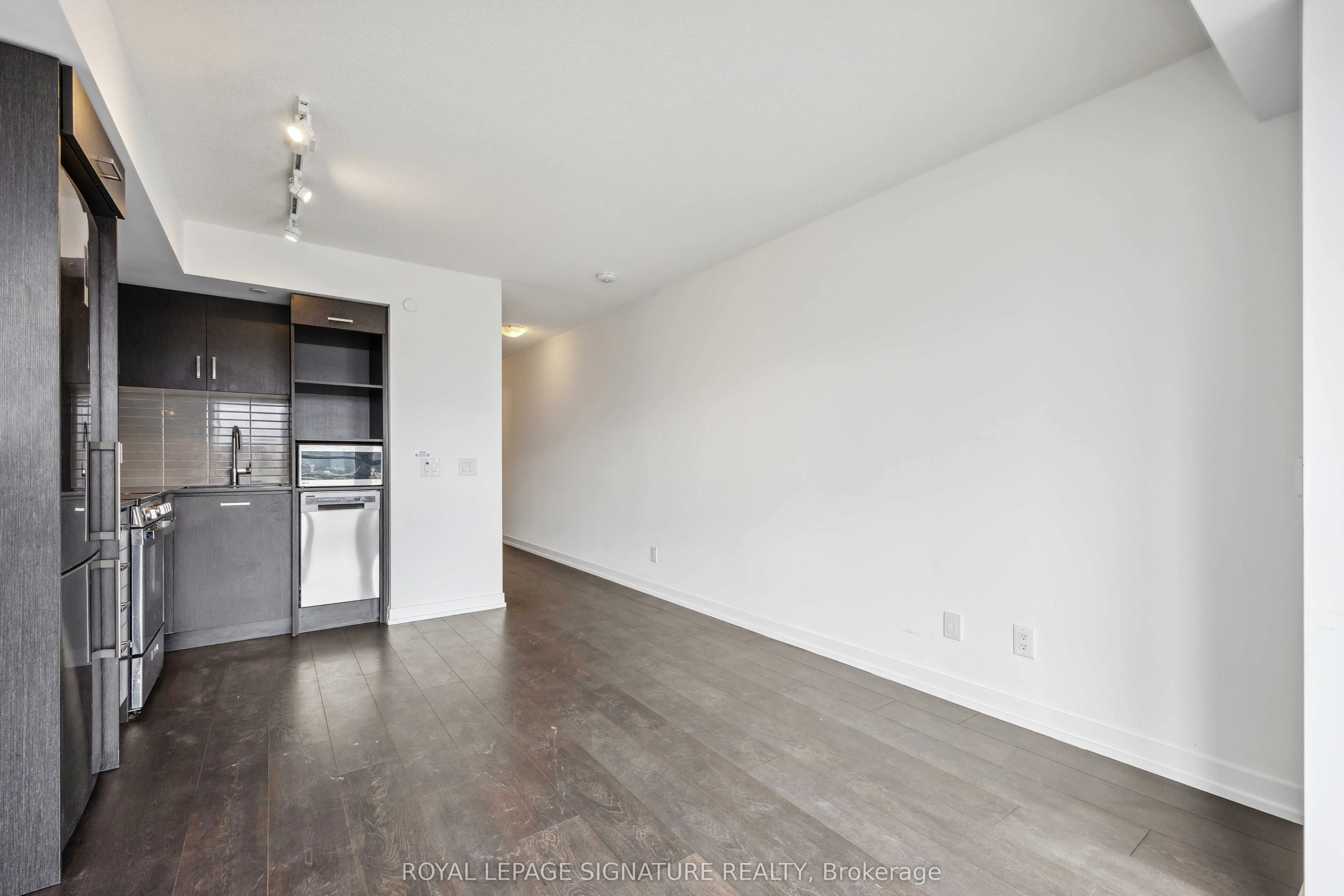 219 Dundas Street E, #2102