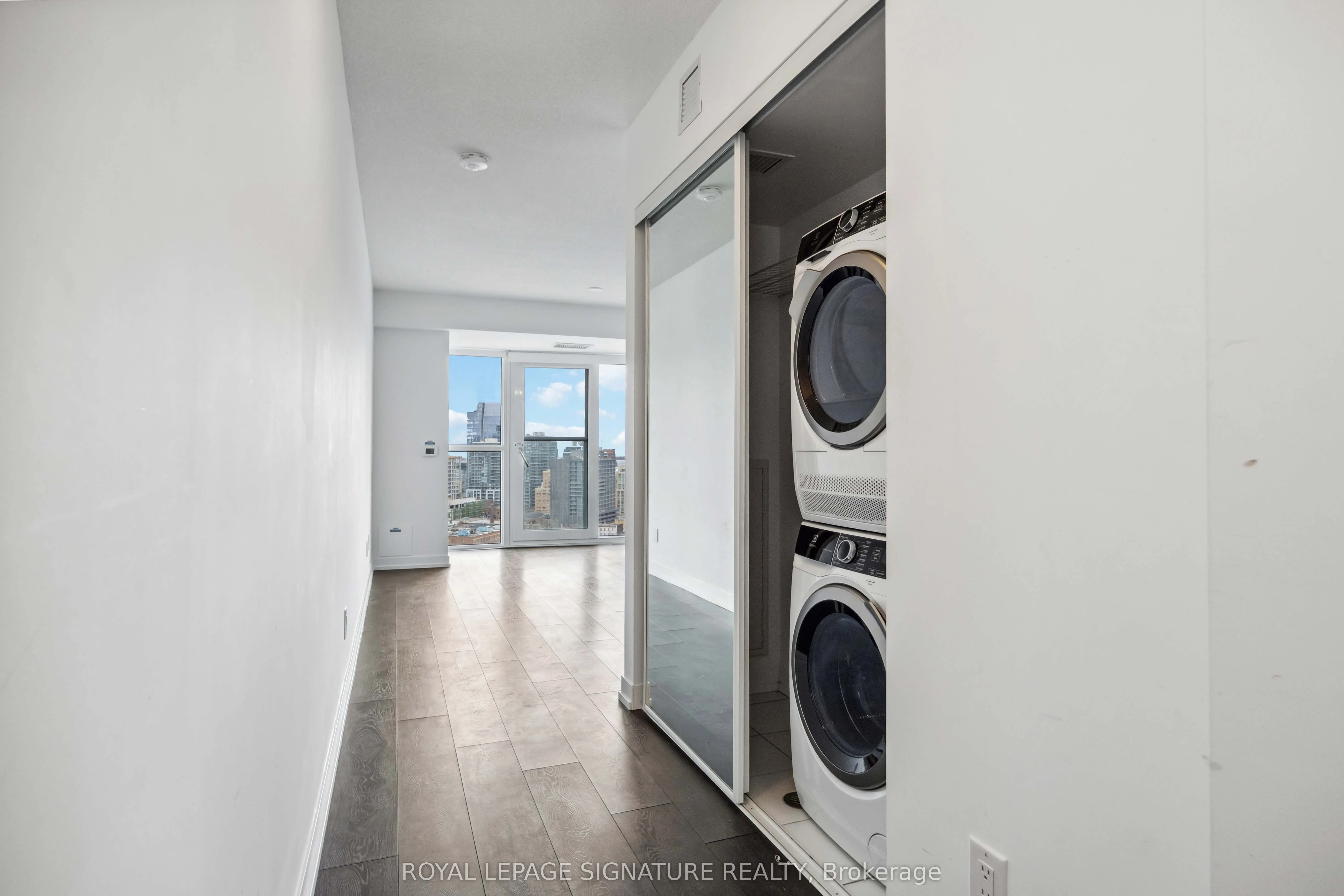 219 Dundas Street E, #2102