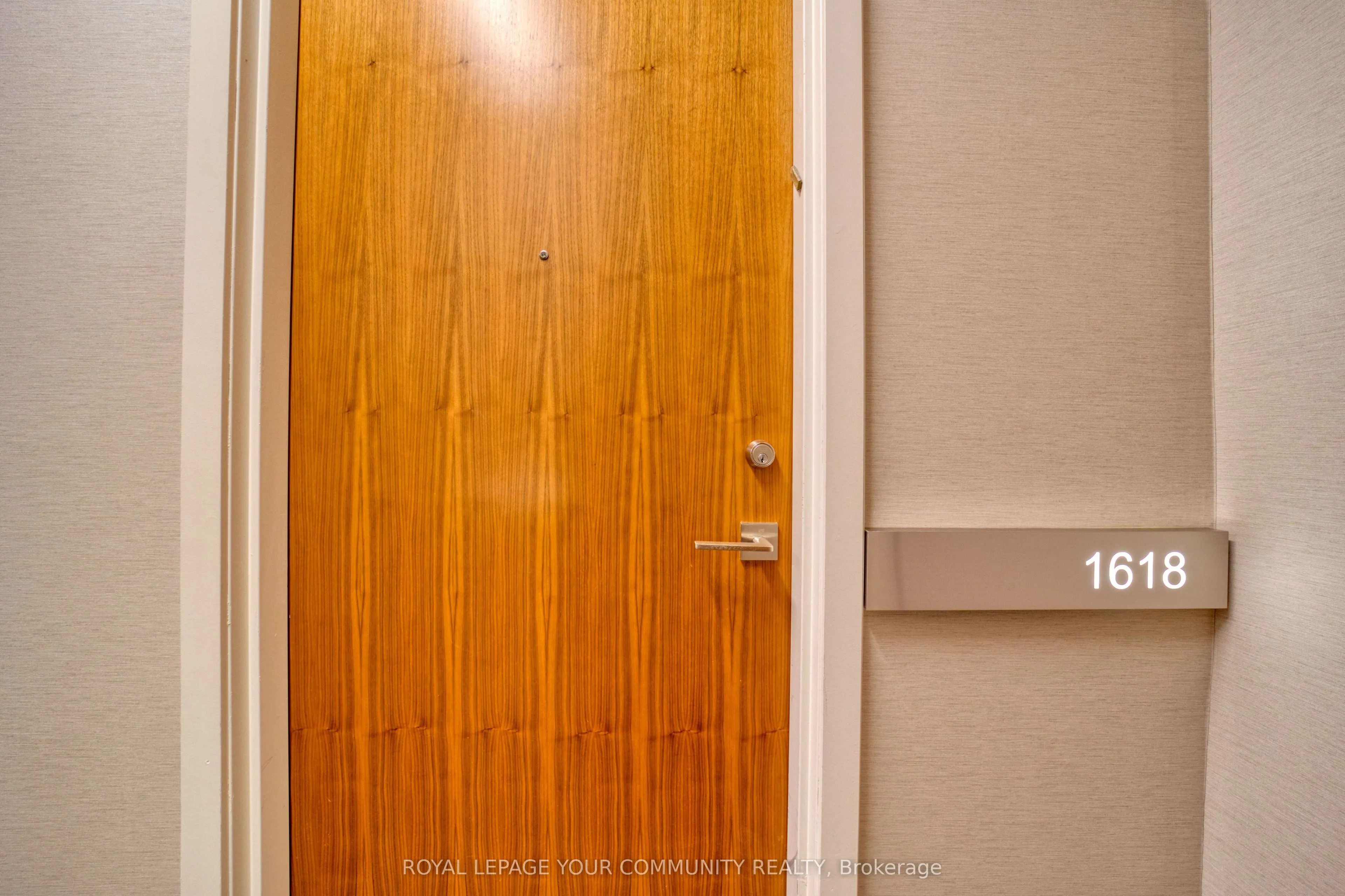 111 St Clair Avenue W, #1618