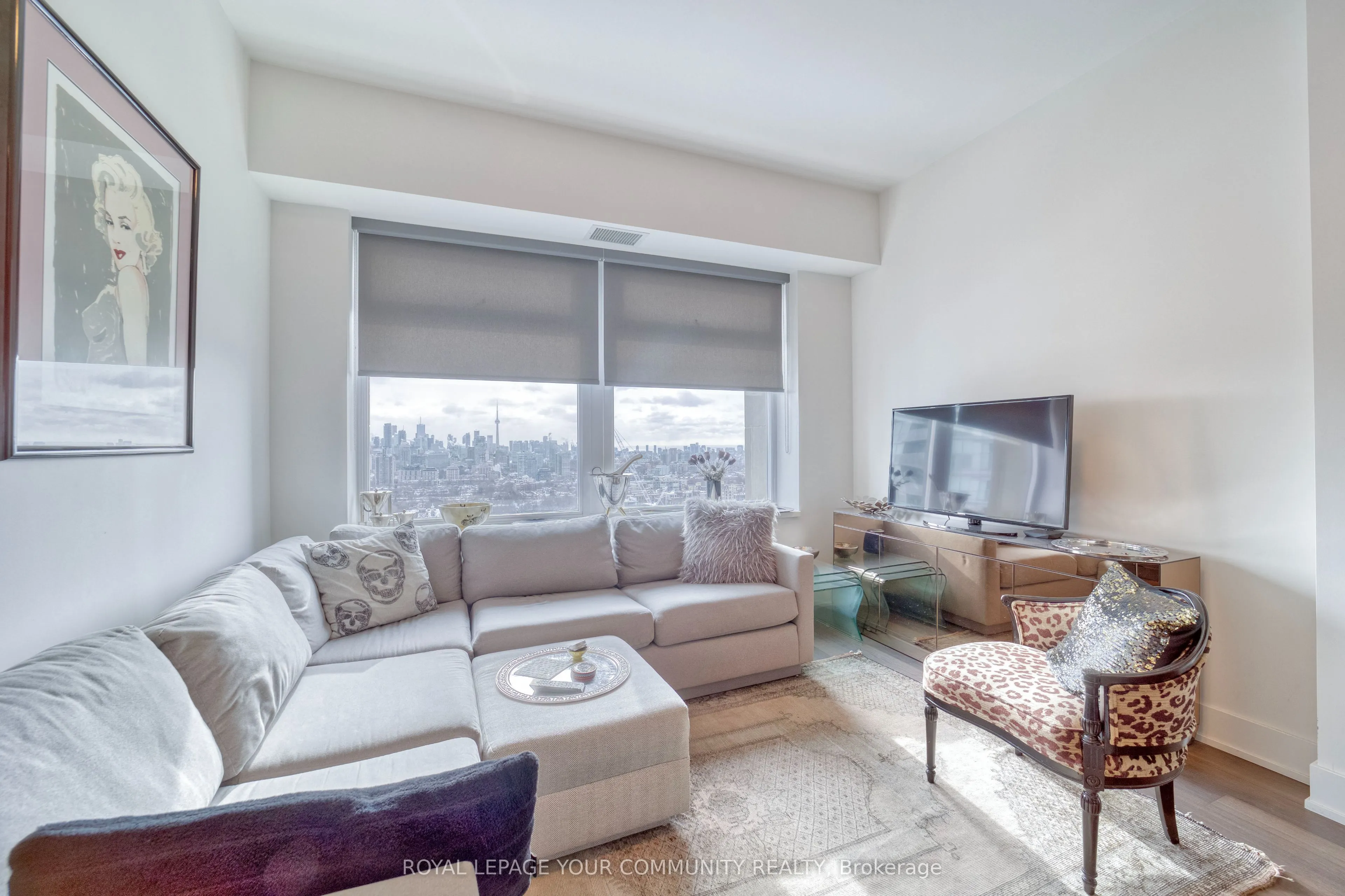 111 St Clair Avenue W, #1618