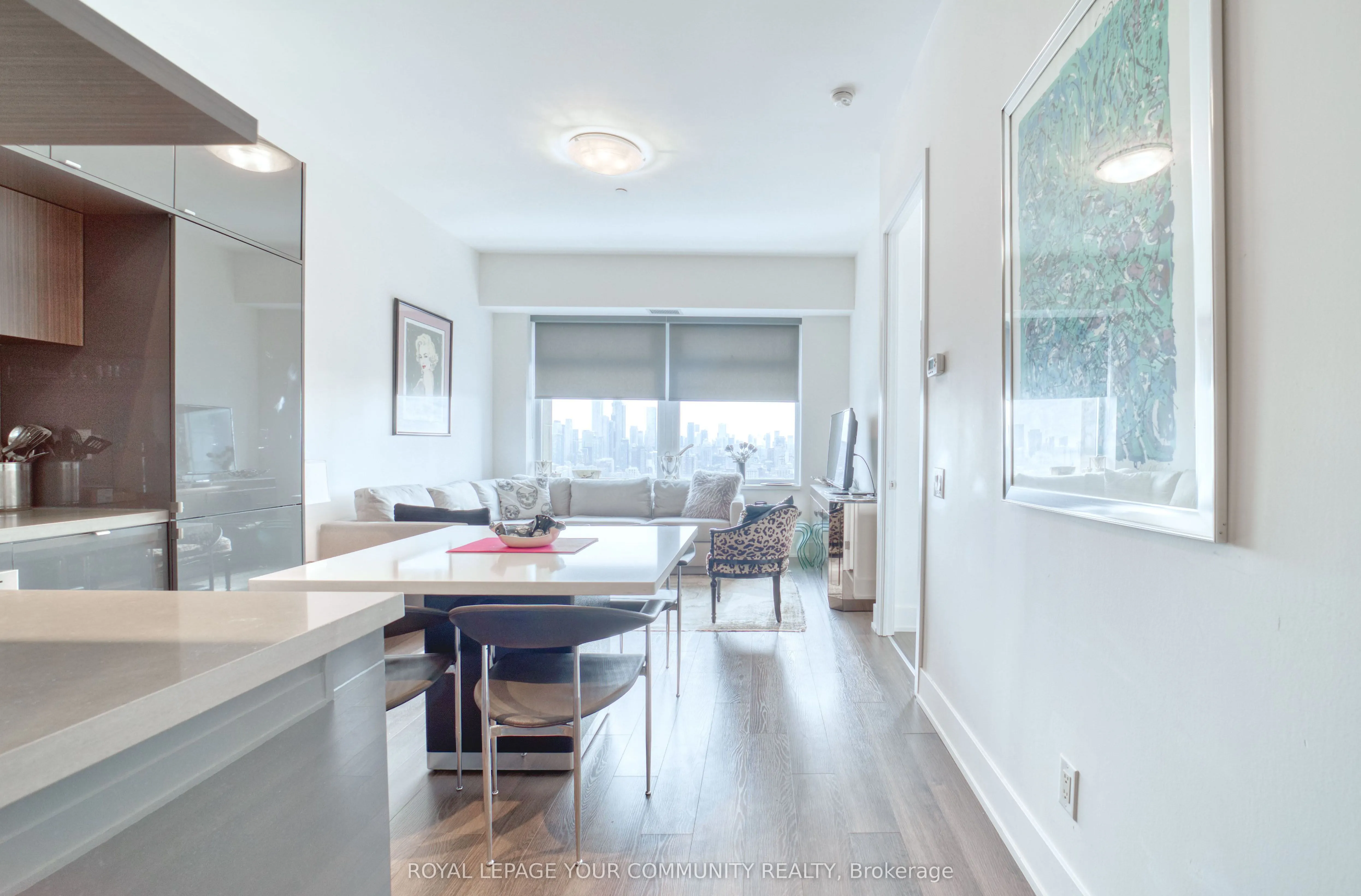 111 St Clair Avenue W, #1618