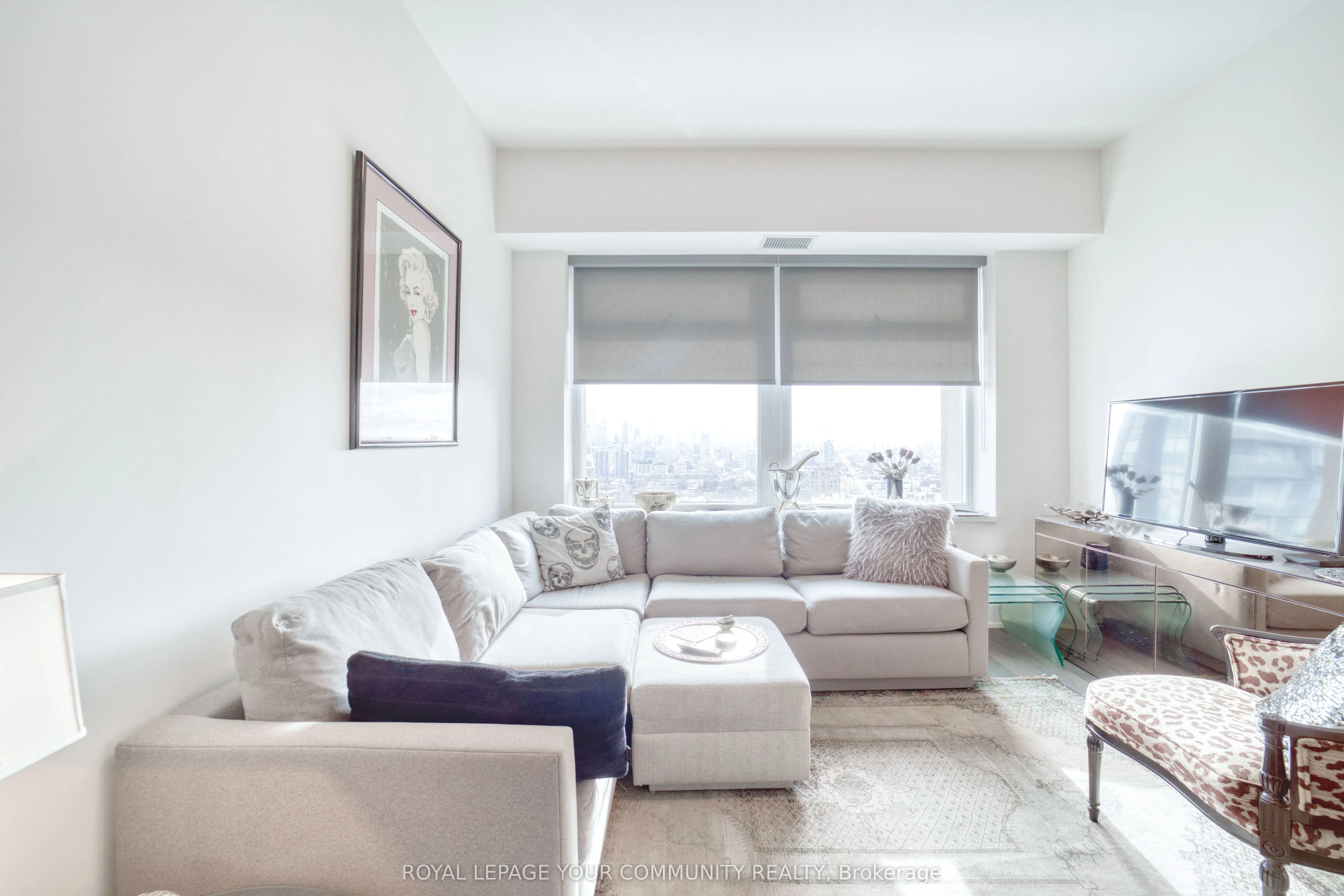 111 St Clair Avenue W, #1618