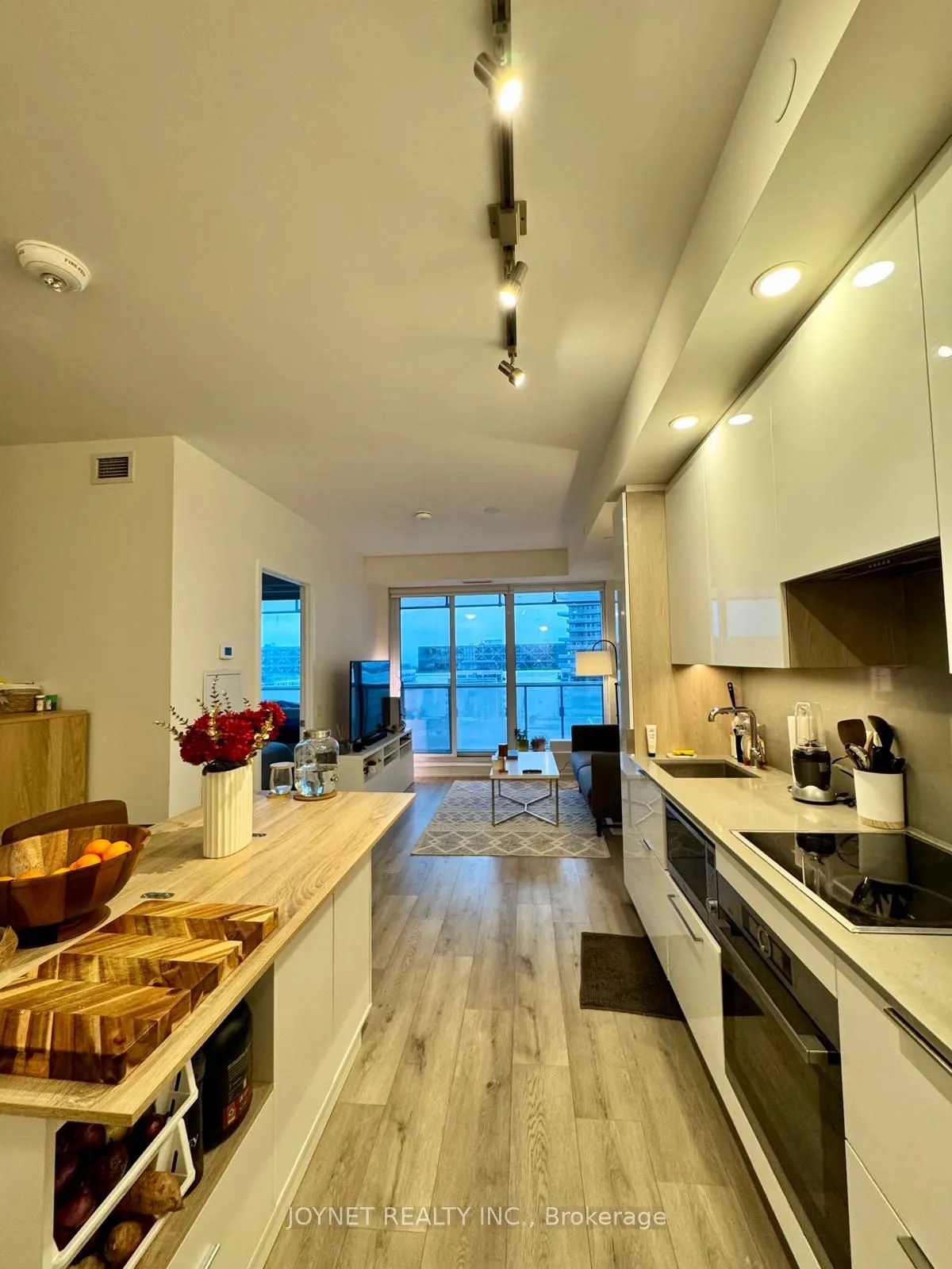 28 Freeland Street #1201