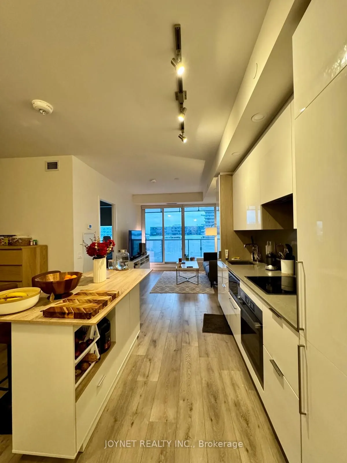 28 Freeland Street #1201