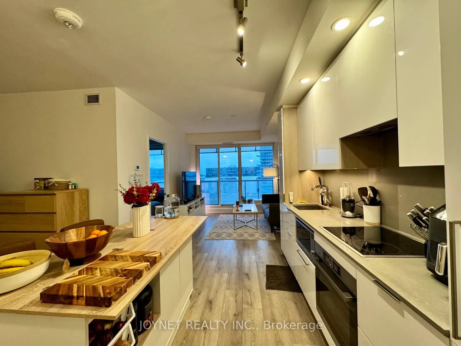 28 Freeland Street #1201