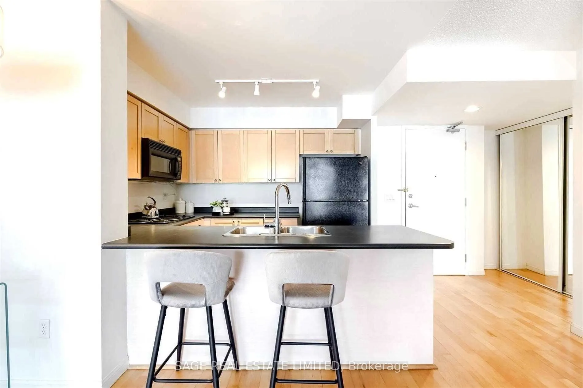 311 Richmond Street E, #605