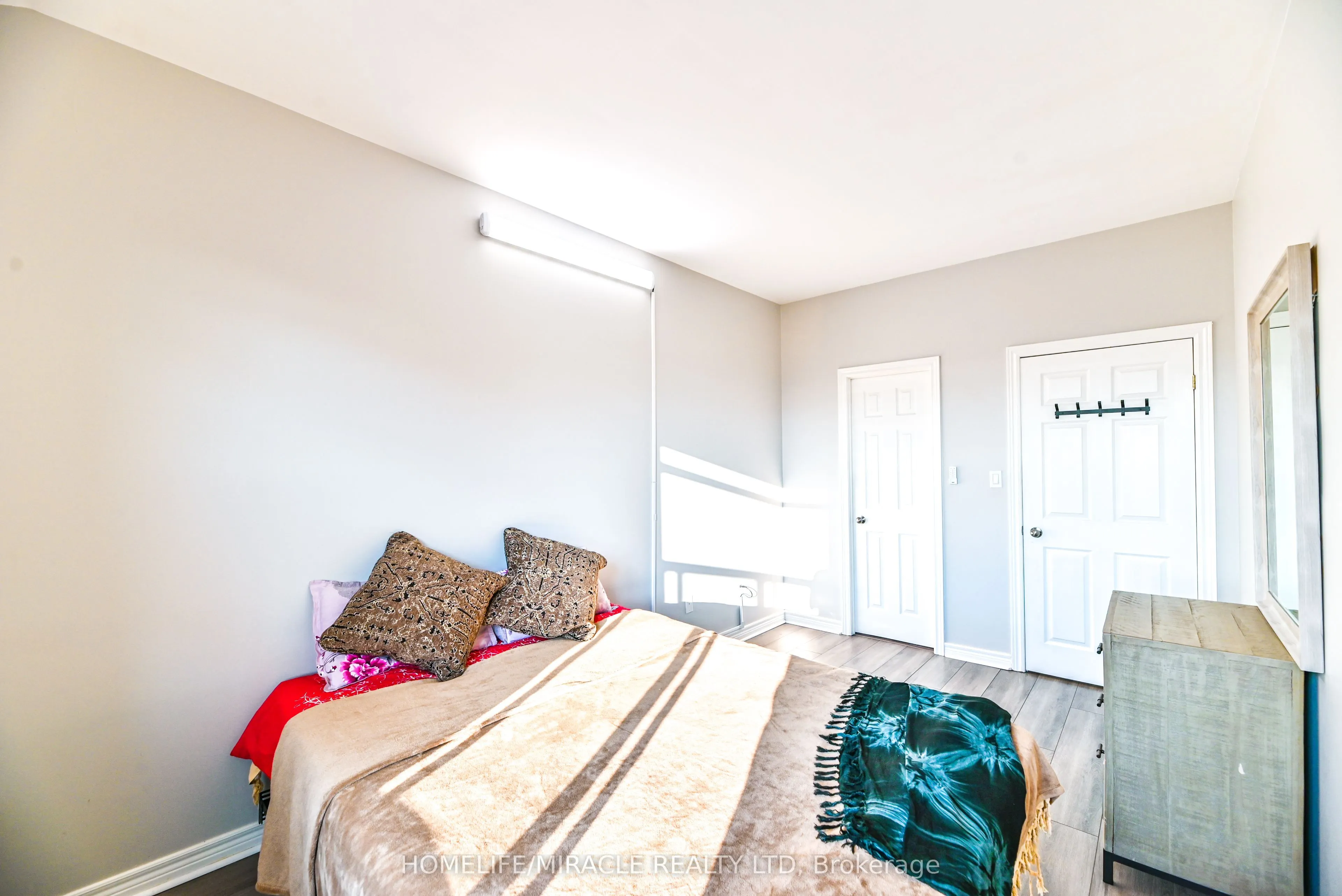 1 Leaside Park Drive, #305
