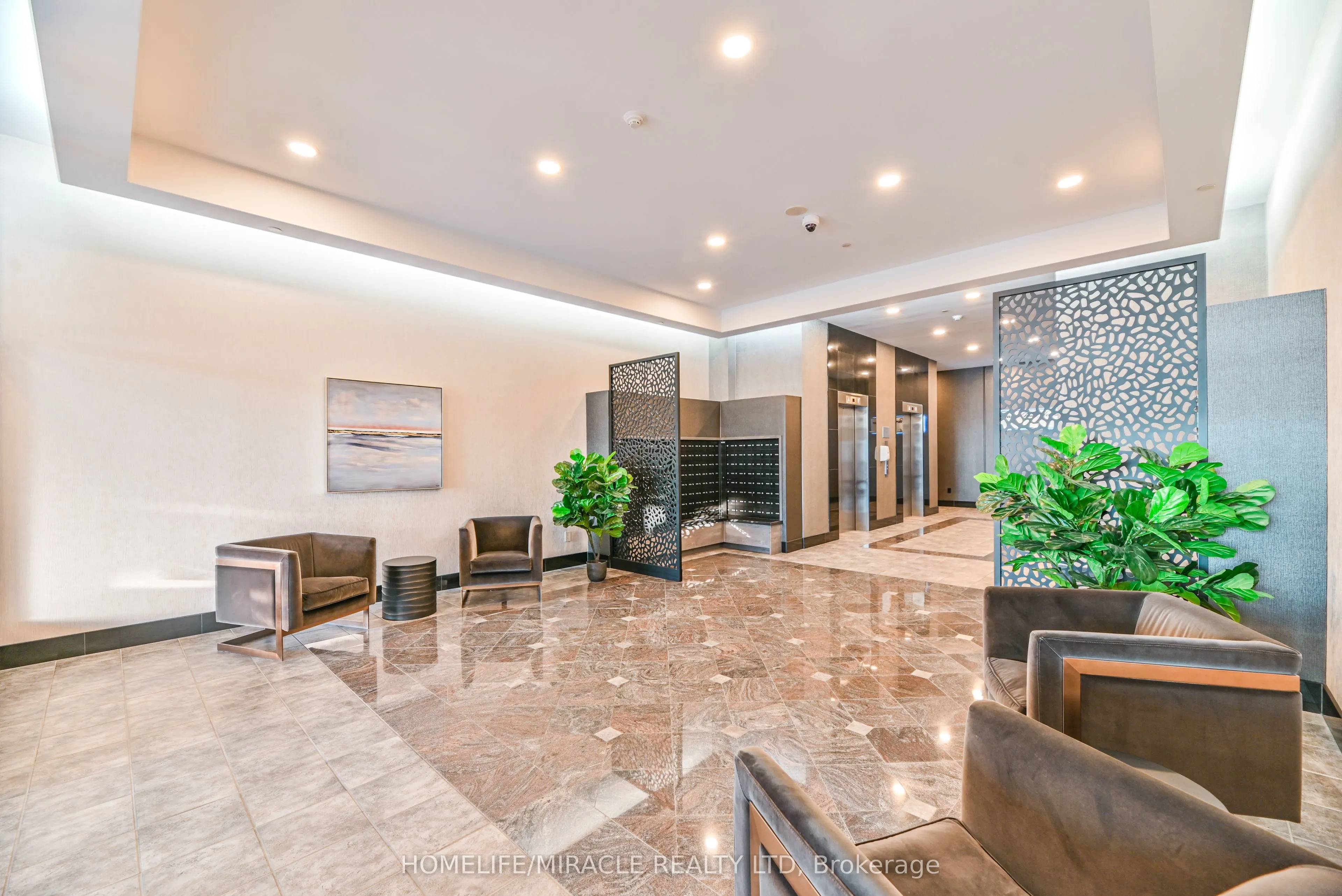 1 Leaside Park Drive, #305