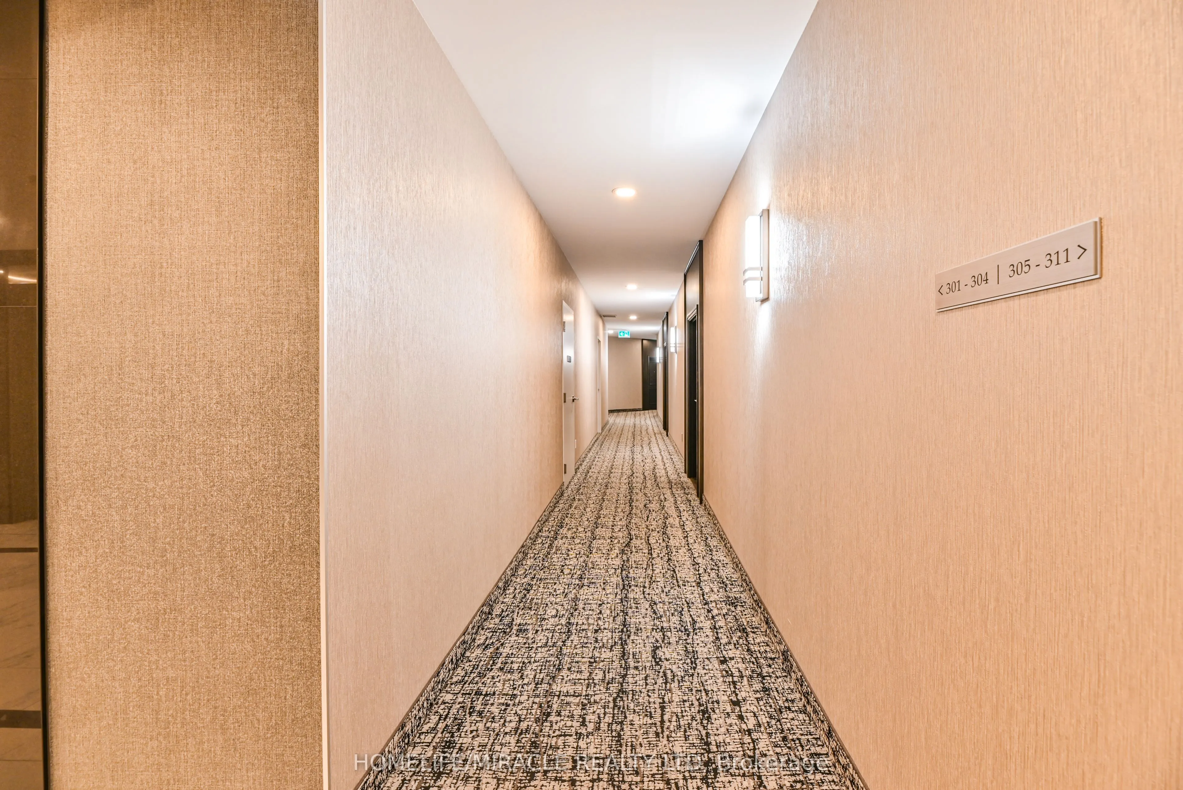1 Leaside Park Drive, #305