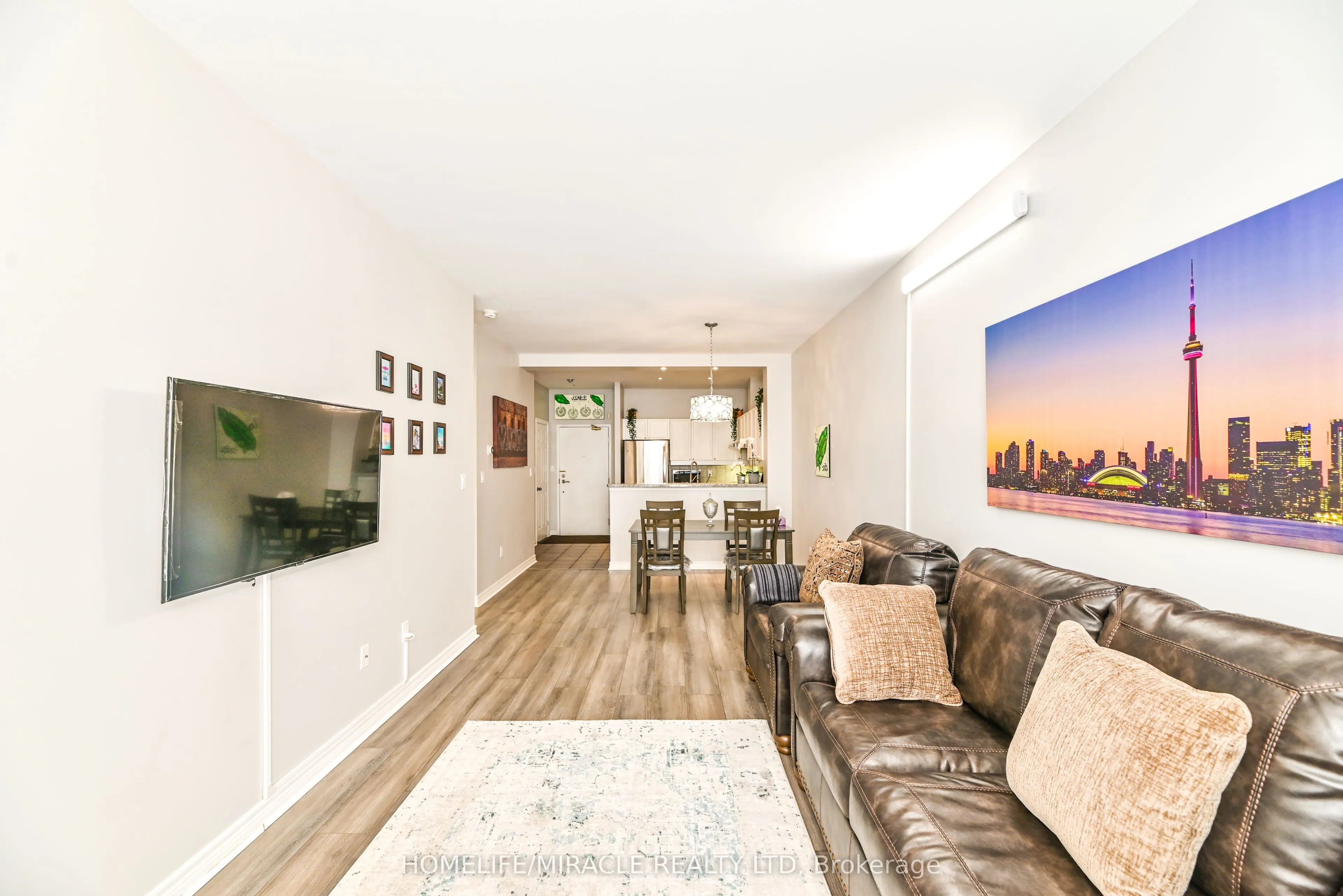 1 Leaside Park Drive, #305