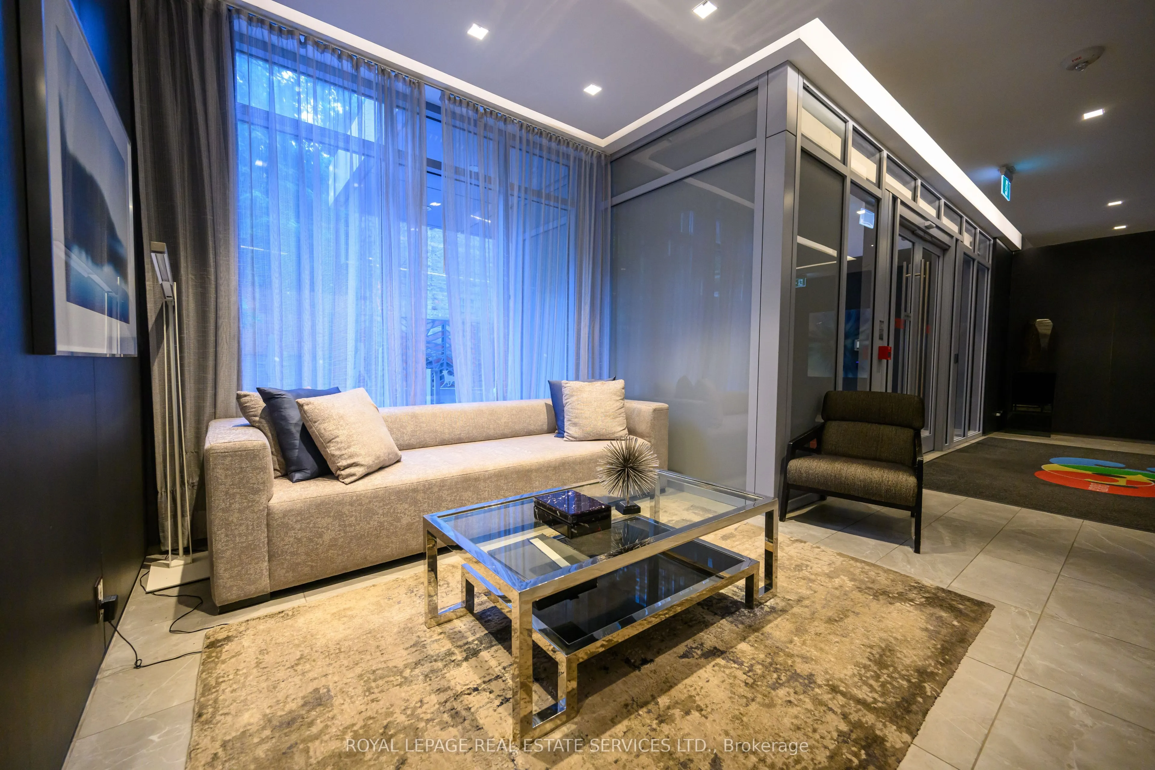 365 Church Street, #808