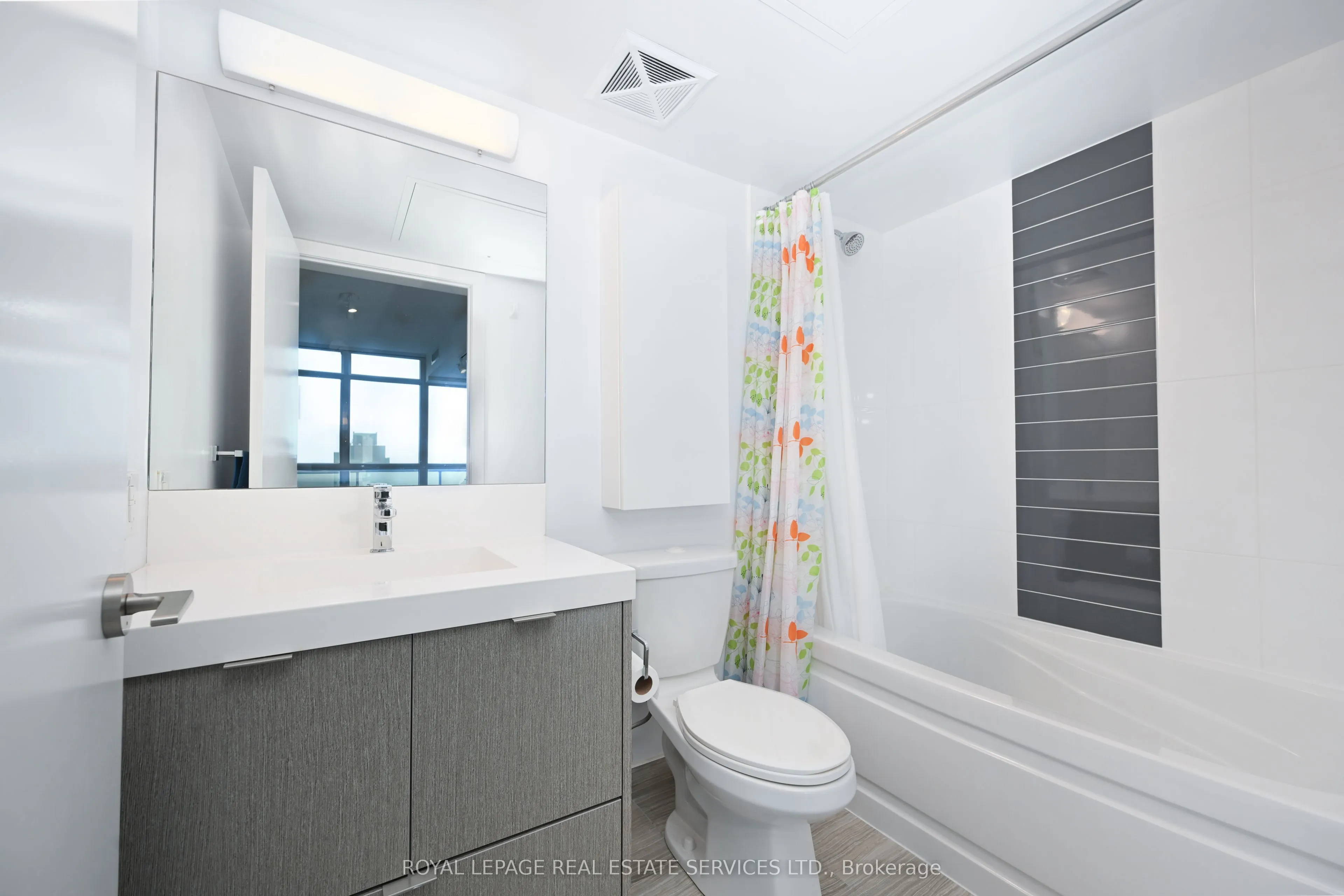 365 Church Street, #808